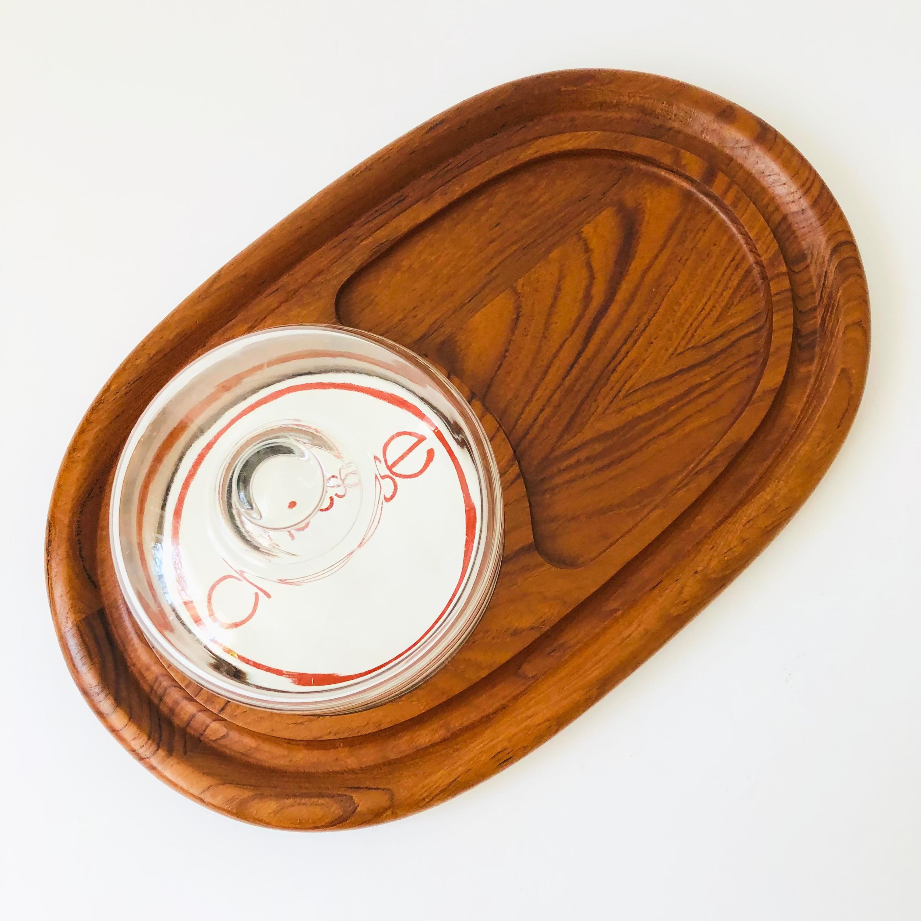 Mid-Century Modern Large Mid Century Cheese Cloche on Teak Tray For Sale