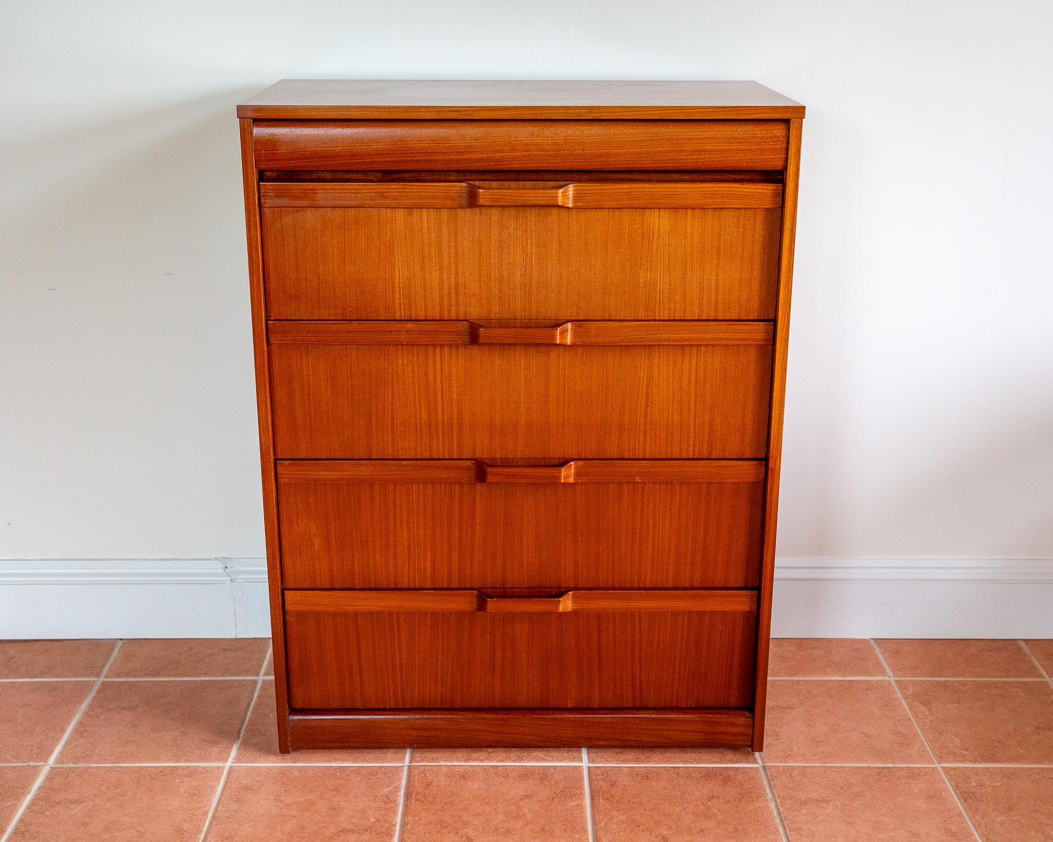 Große Mid-Century-Kommode, dänisch, Scandi-Modern-Stil, 1960er Jahre, MCM Teakholz im Angebot 2