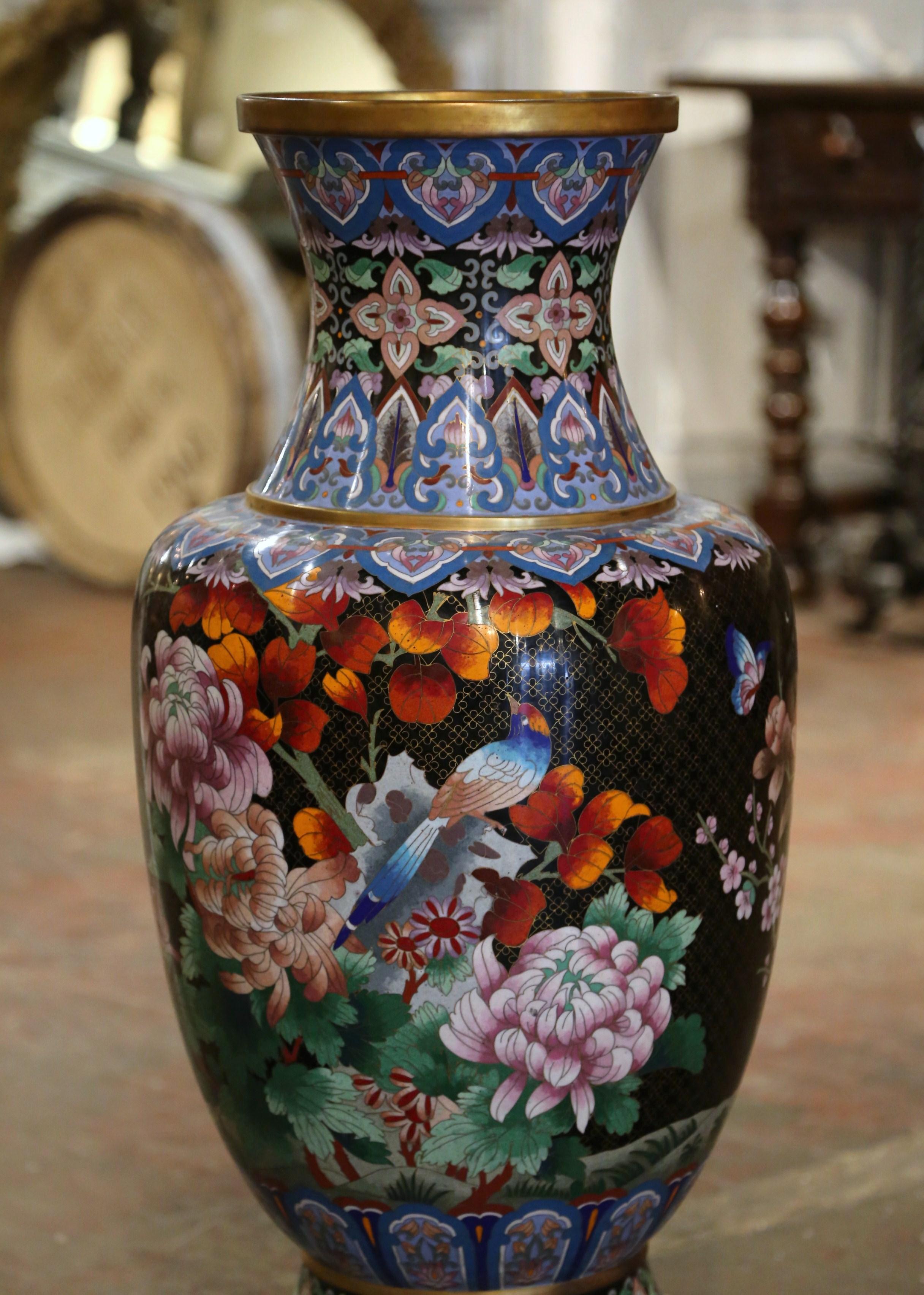 Large Mid-Century Chinese Champlevé Enamel Vase with Bird Decor on Wooden Stand In Excellent Condition In Dallas, TX