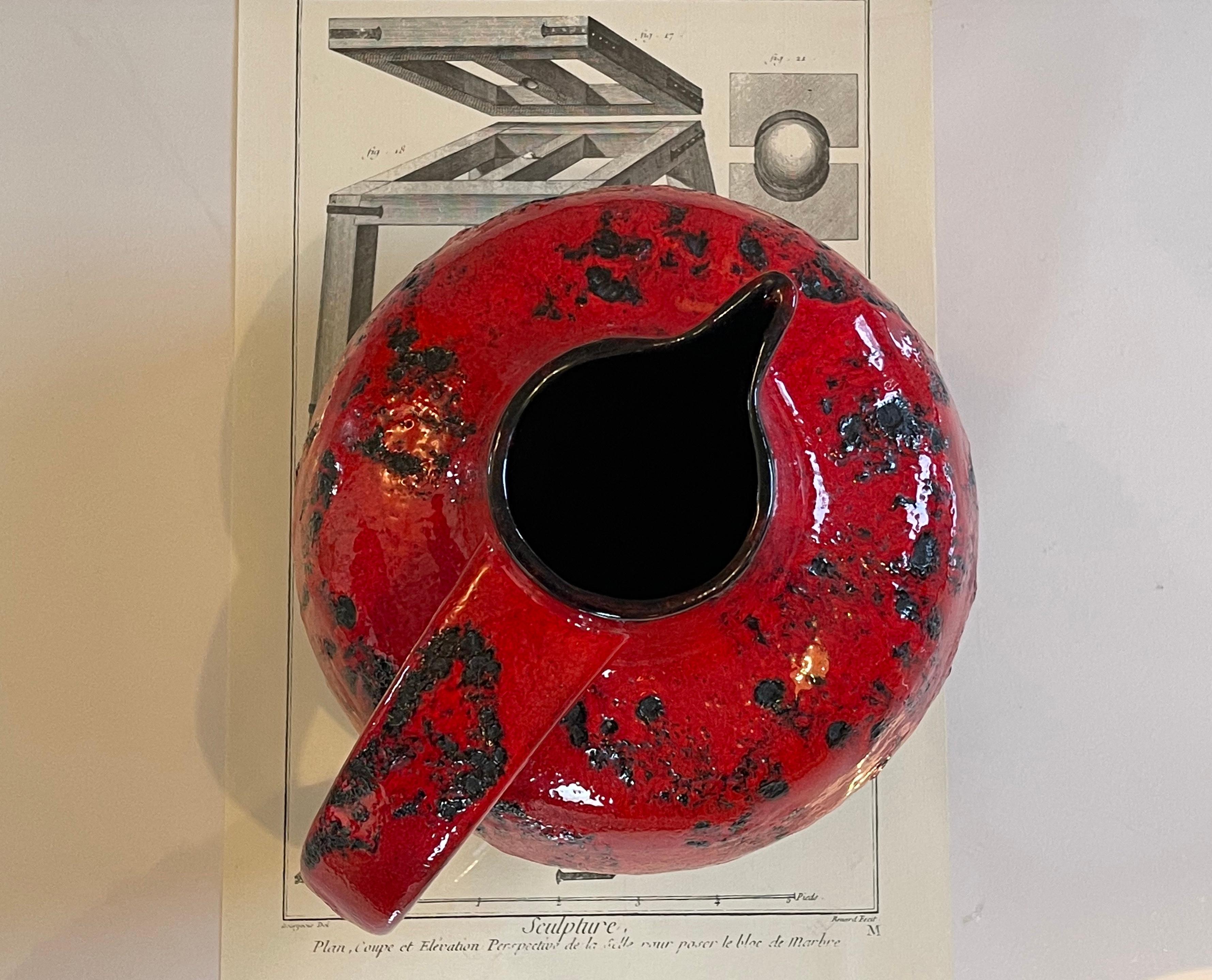 Große klobige rote Fat Lava Studio-Keramikvase aus der Mitte des Jahrhunderts, Krug, 1970er Jahre, Deutschland im Zustand „Gut“ im Angebot in Andernach, DE