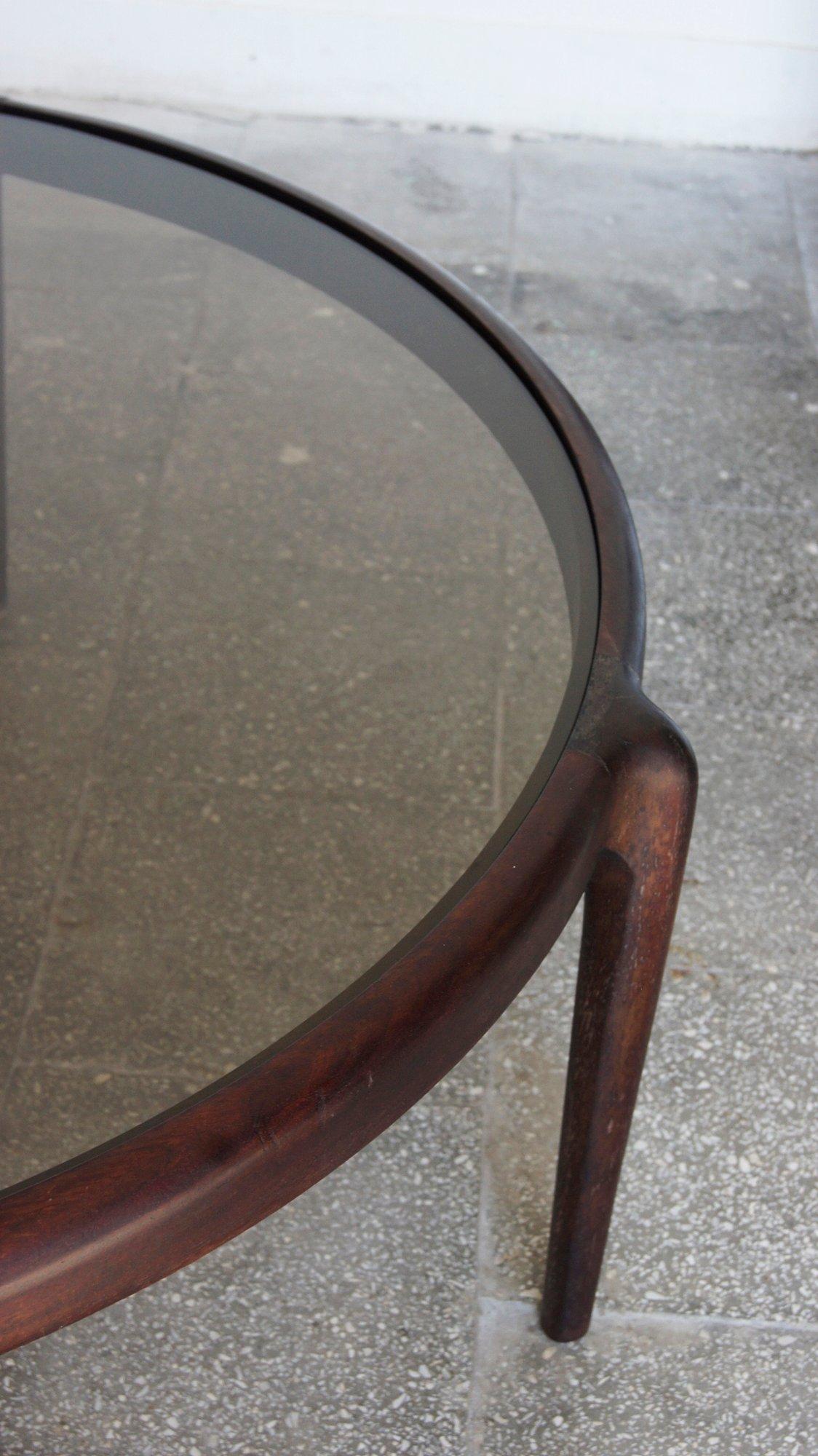 Grande table basse du milieu du siècle en acajou en vente 2