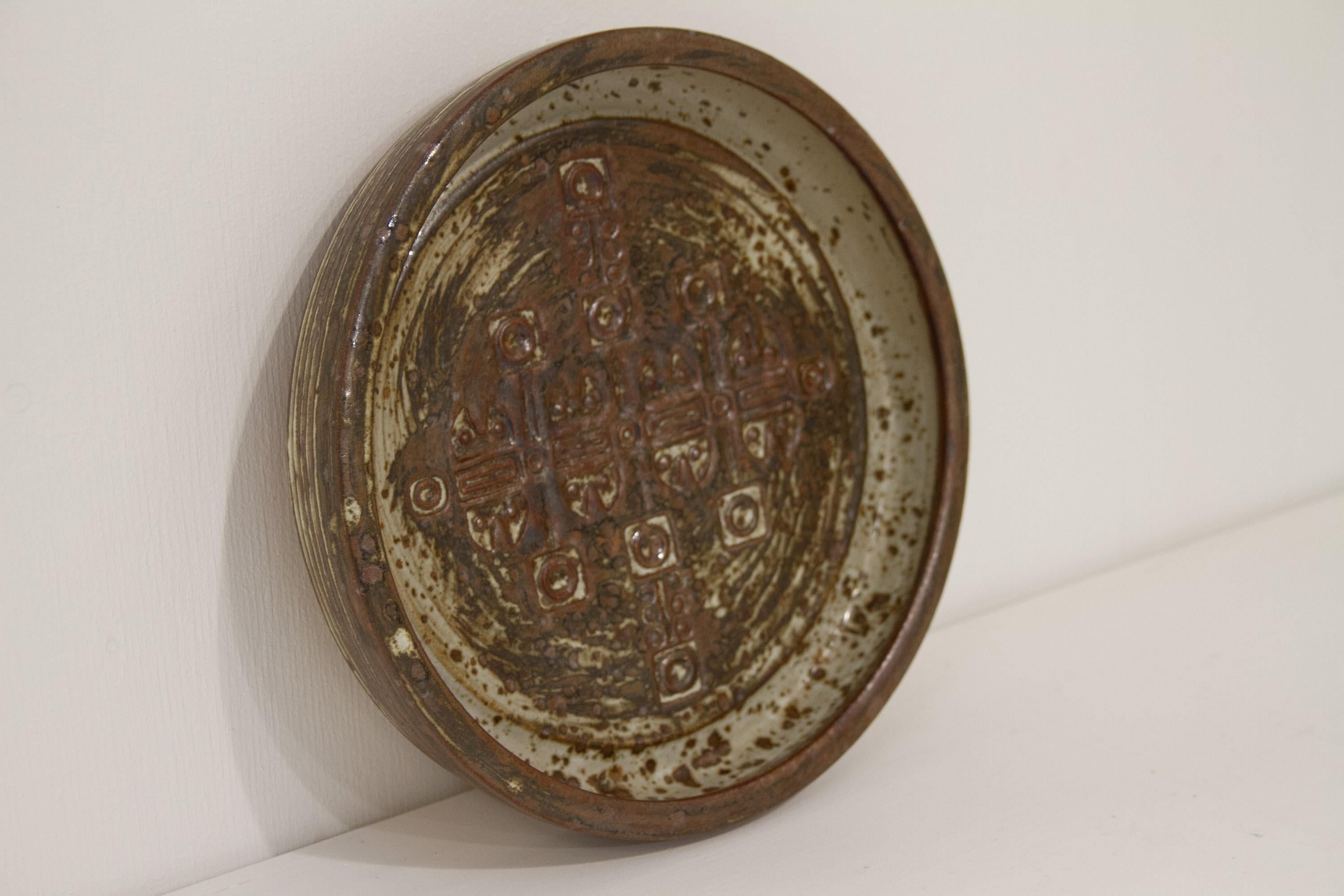 Large Mid-Century Danish Stoneware Dish by Jørgen Mogensen, 1970s. For Sale 8