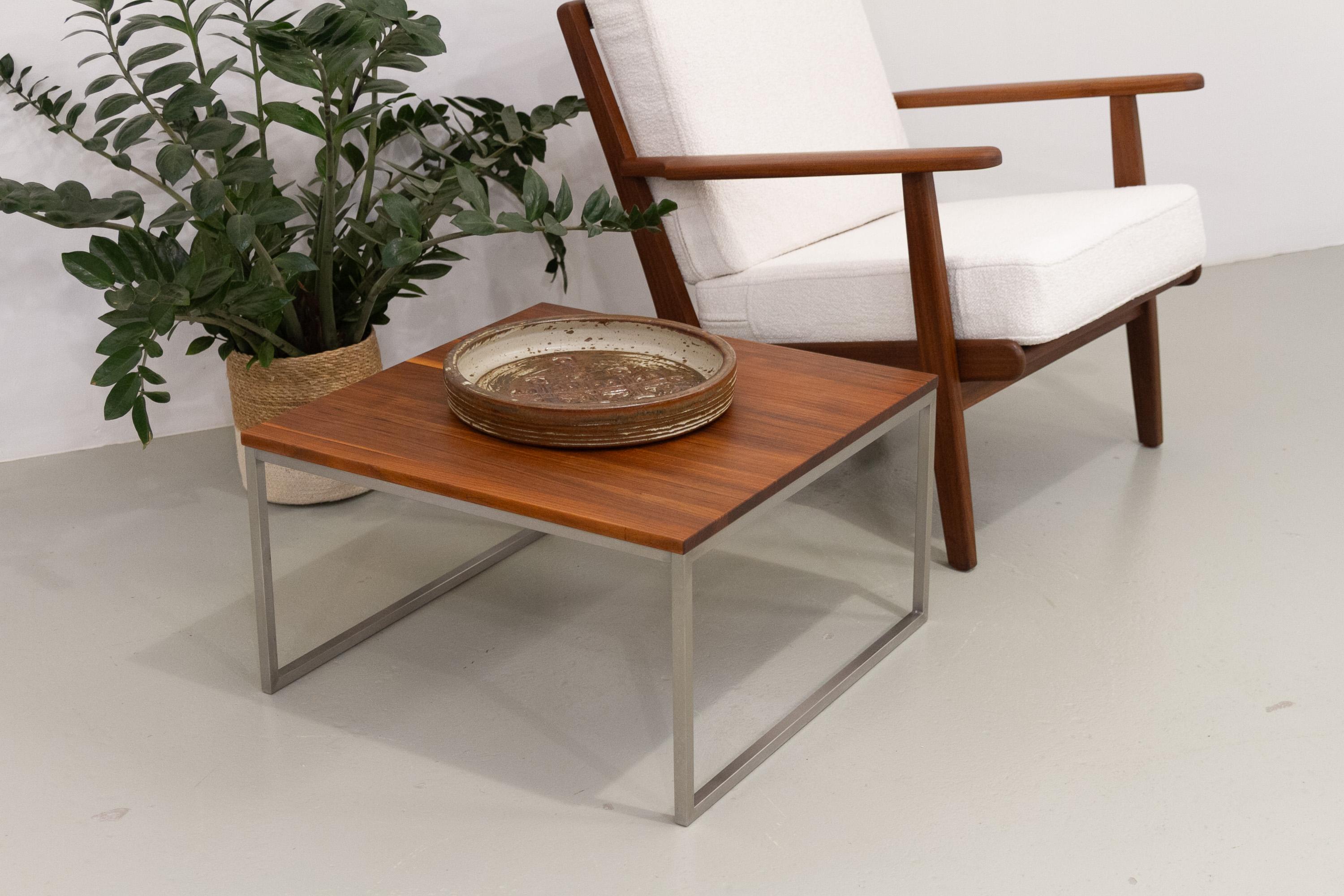 Mid-Century Modern Large Mid-Century Danish Stoneware Dish by Jørgen Mogensen, 1970s. For Sale