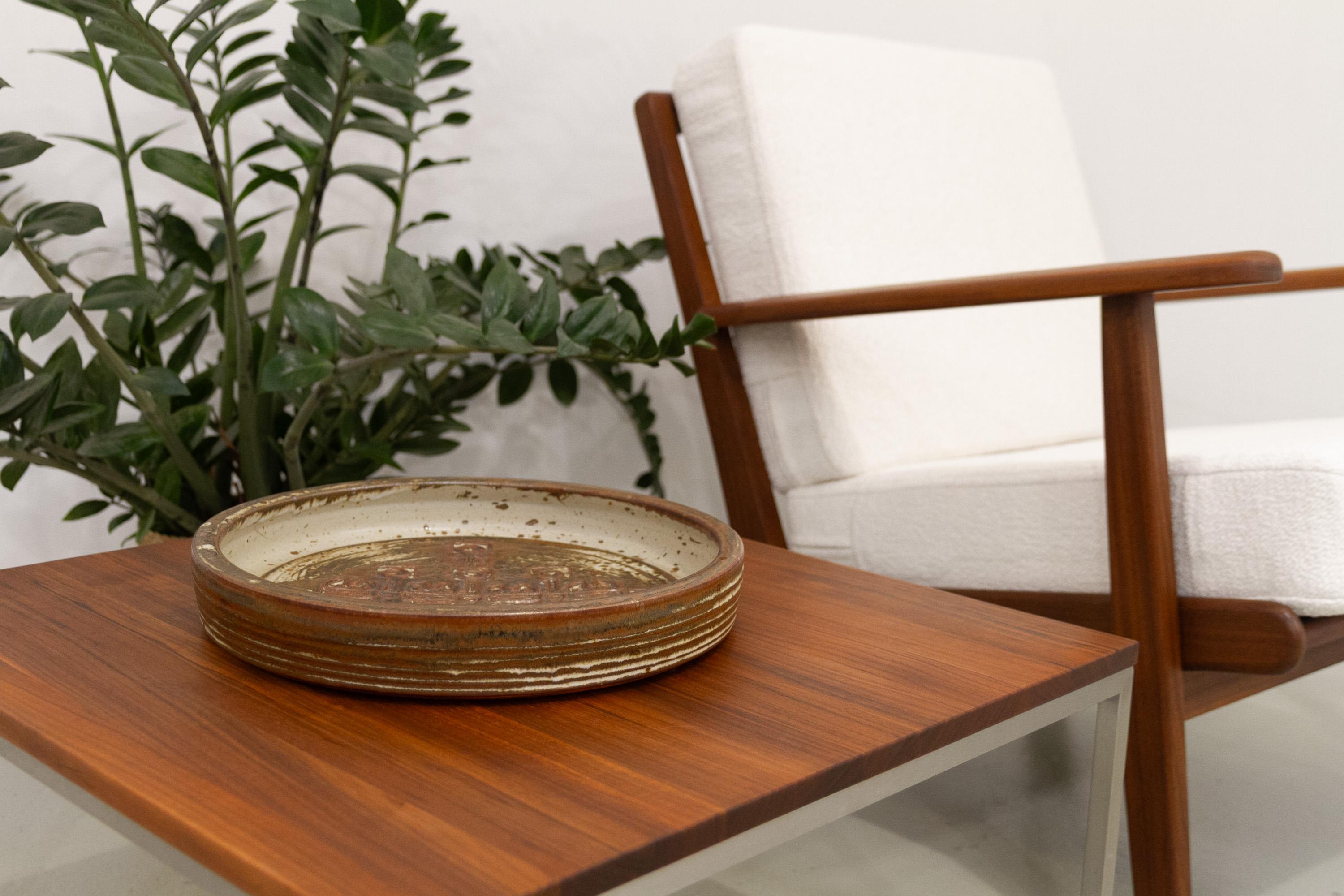 Late 20th Century Large Mid-Century Danish Stoneware Dish by Jørgen Mogensen, 1970s. For Sale