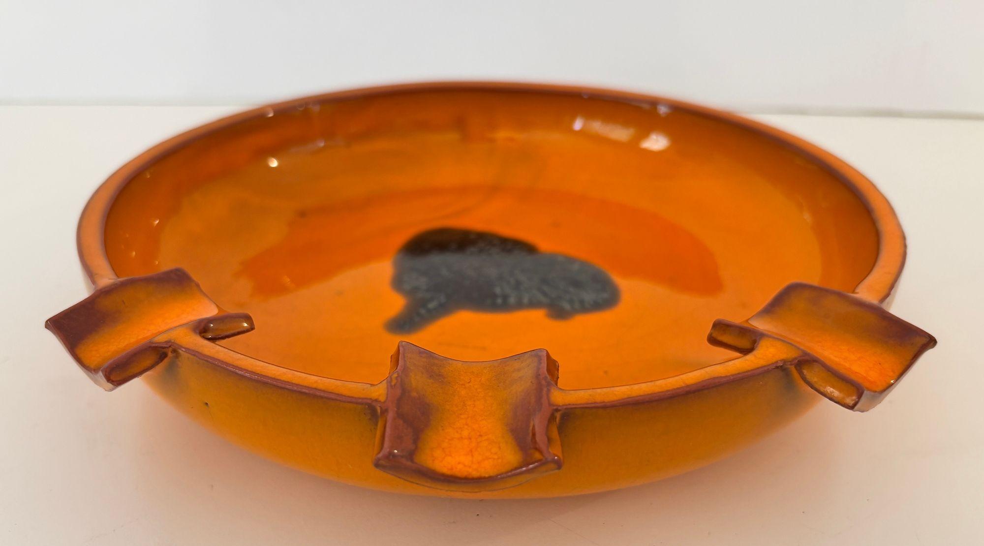 Céramique Grande poterie danoise de Studio A du milieu du siècle à glaçure orange vif Brutalist 1960s en vente