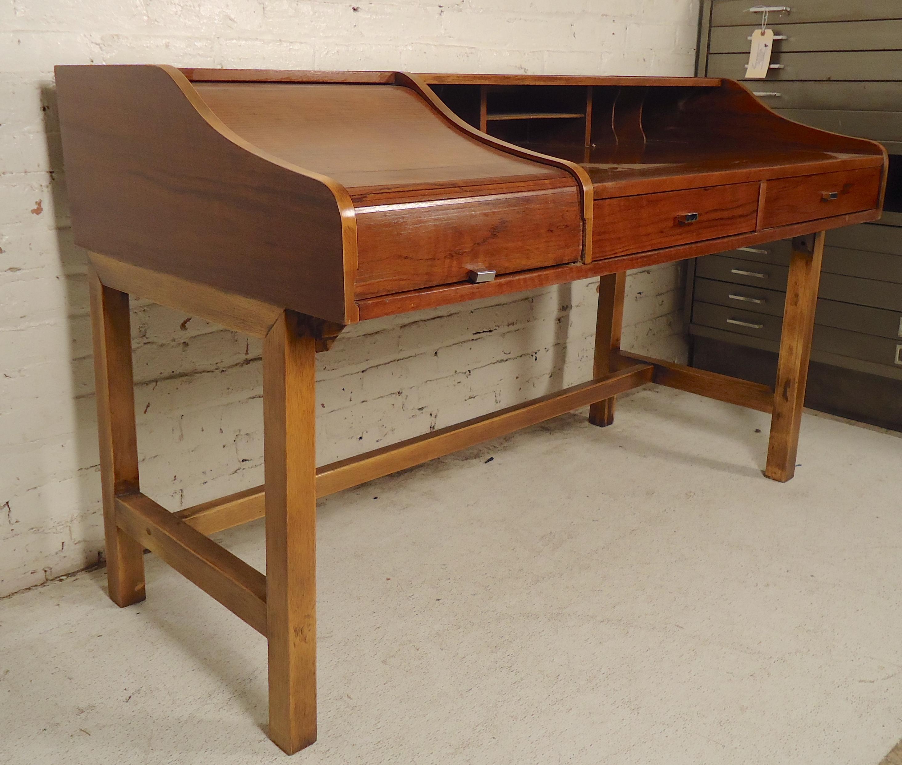 Mid-Century Modern Large Midcentury Desk by Lane