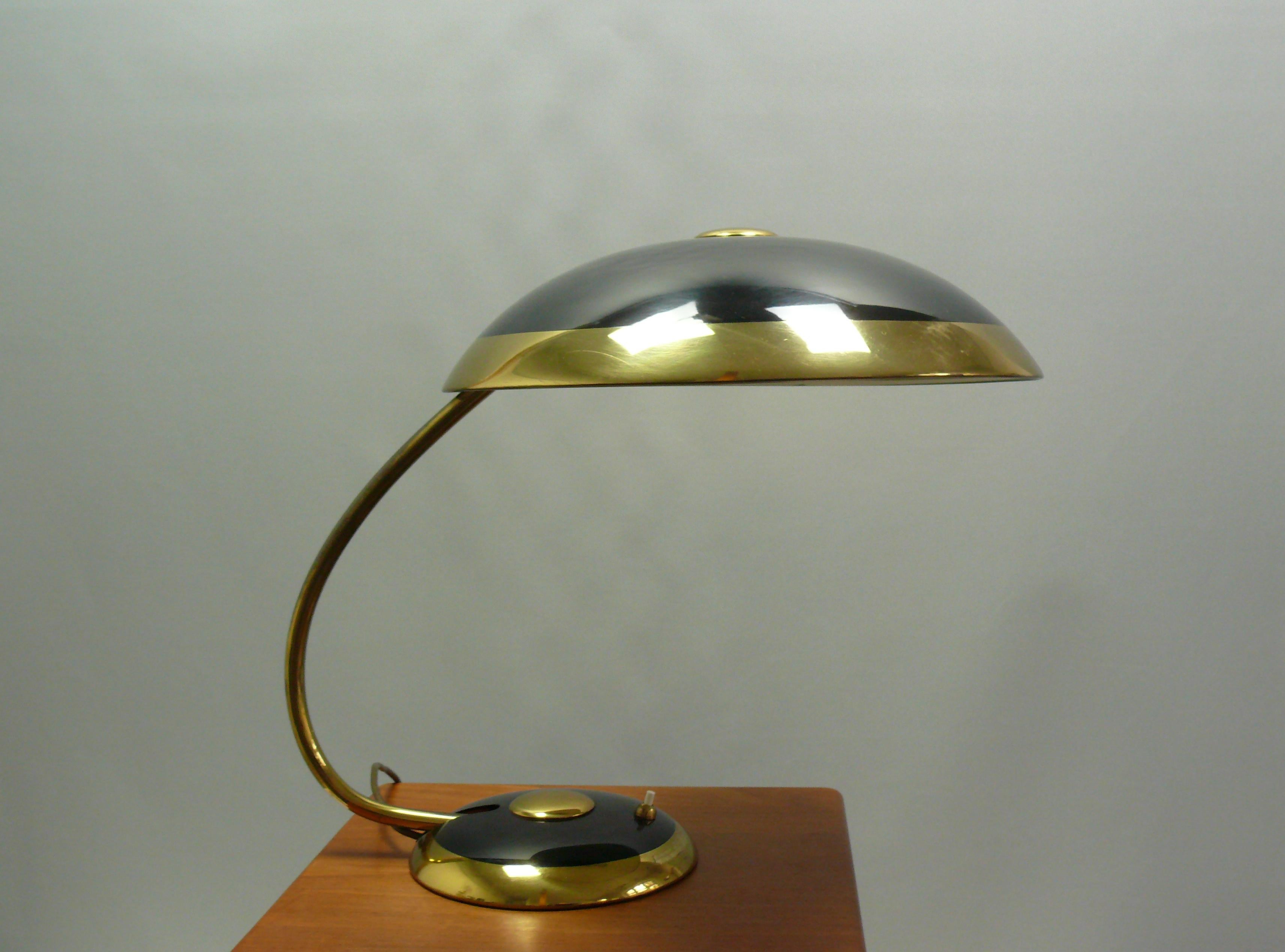 Große Mid Century Schreibtischlampe von Helo Leuchten Deutschland, 1950er Jahre (Moderne der Mitte des Jahrhunderts) im Angebot