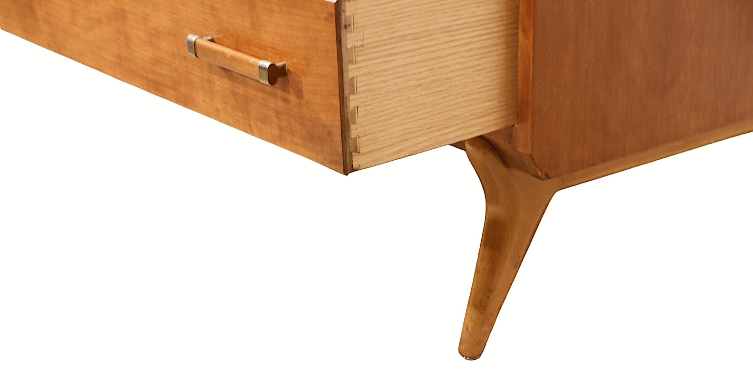 Cómoda doble grande Mid Century de Renzo Rutili para Johnson Furniture Company siglo XX en venta