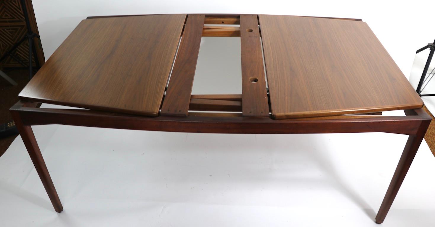 American Large Mid Century Extension Dining Table by Jens Risom