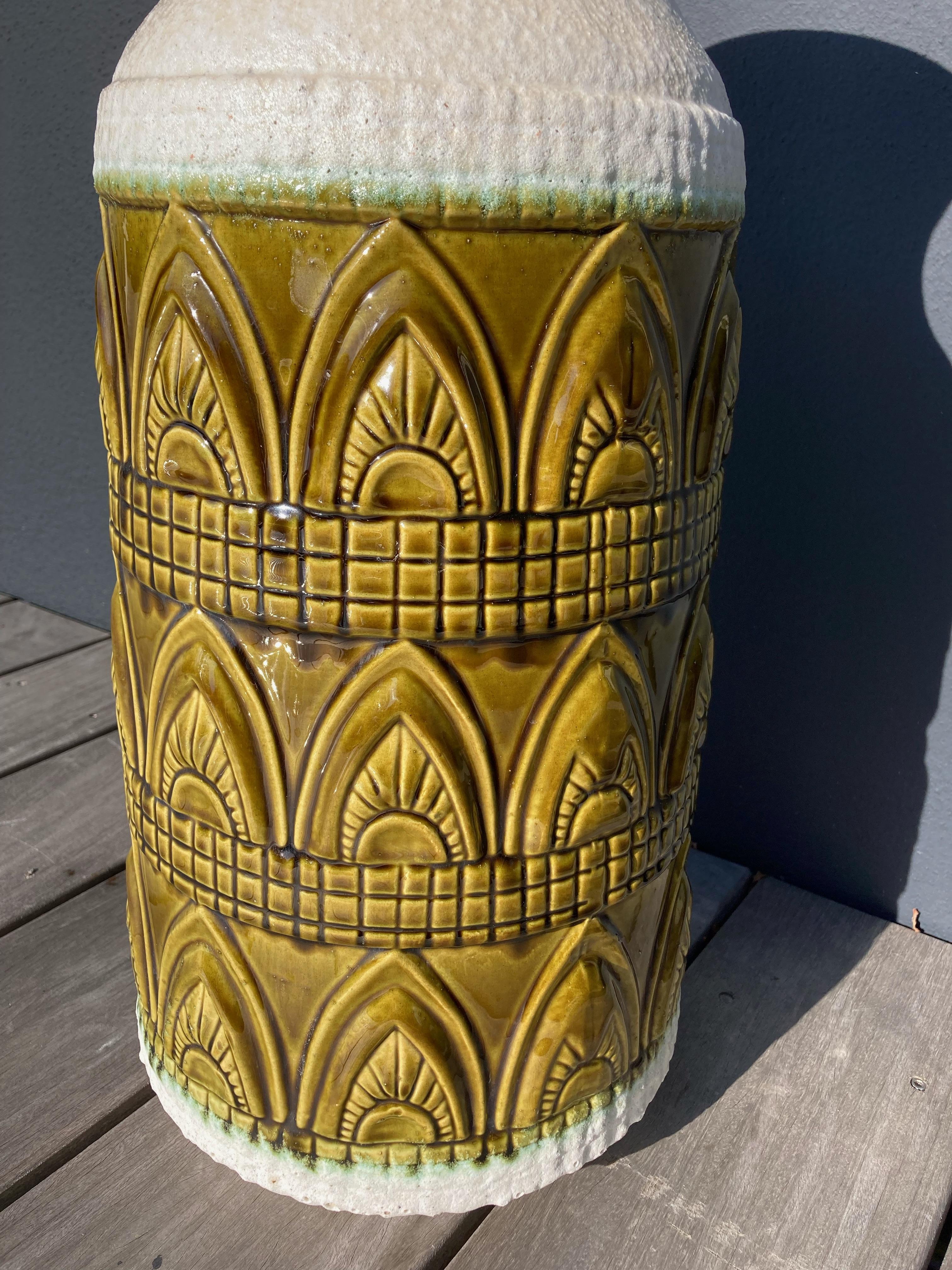 Large Mid-Century Fat Lava Floor Vase by West German Art Potter Üebelacker  WGP In Good Condition For Sale In COLMAR, FR