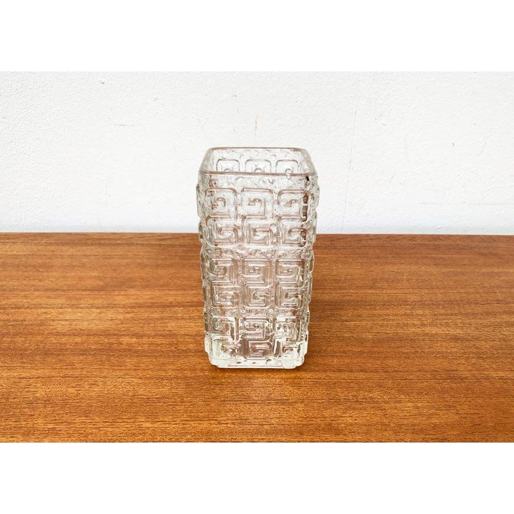 Finlandese Grande vaso a blocco di vetro finlandese di metà secolo di Tamara Aladin per Riihimäki, anni '60 in vendita