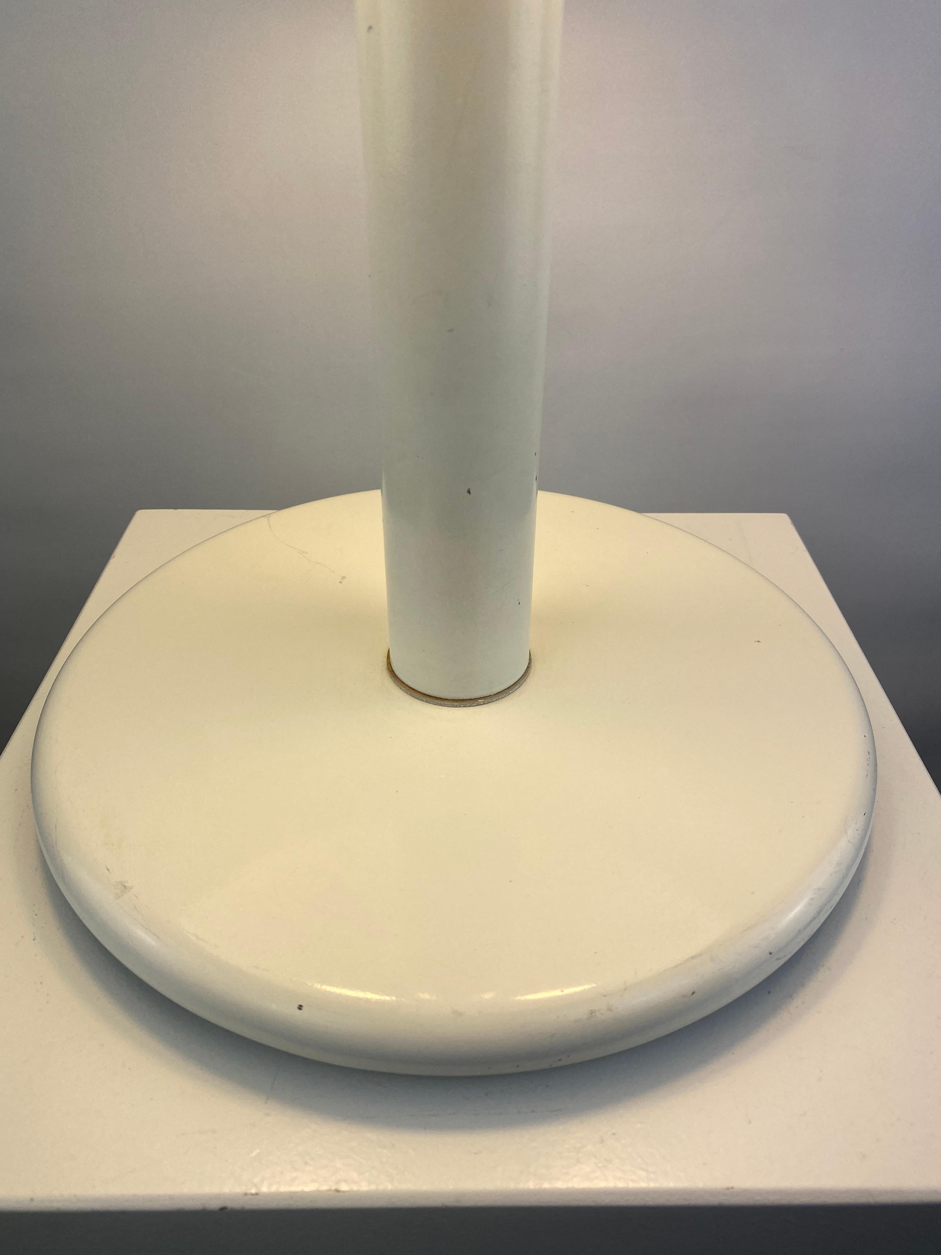 Large mid-century fully white acrylic mushroom table lamp XL, 1970 For Sale 1