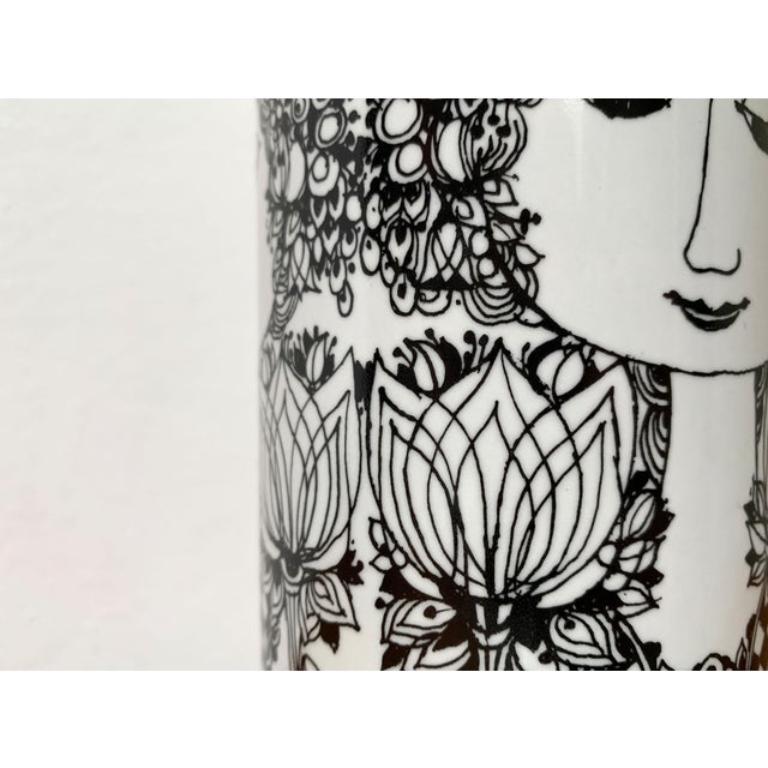Grande vaso Flora tedesco di metà secolo di Bjørn Wiinblad per Rosenthal, anni '60 In condizioni ottime in vendita a Hamburg, DE