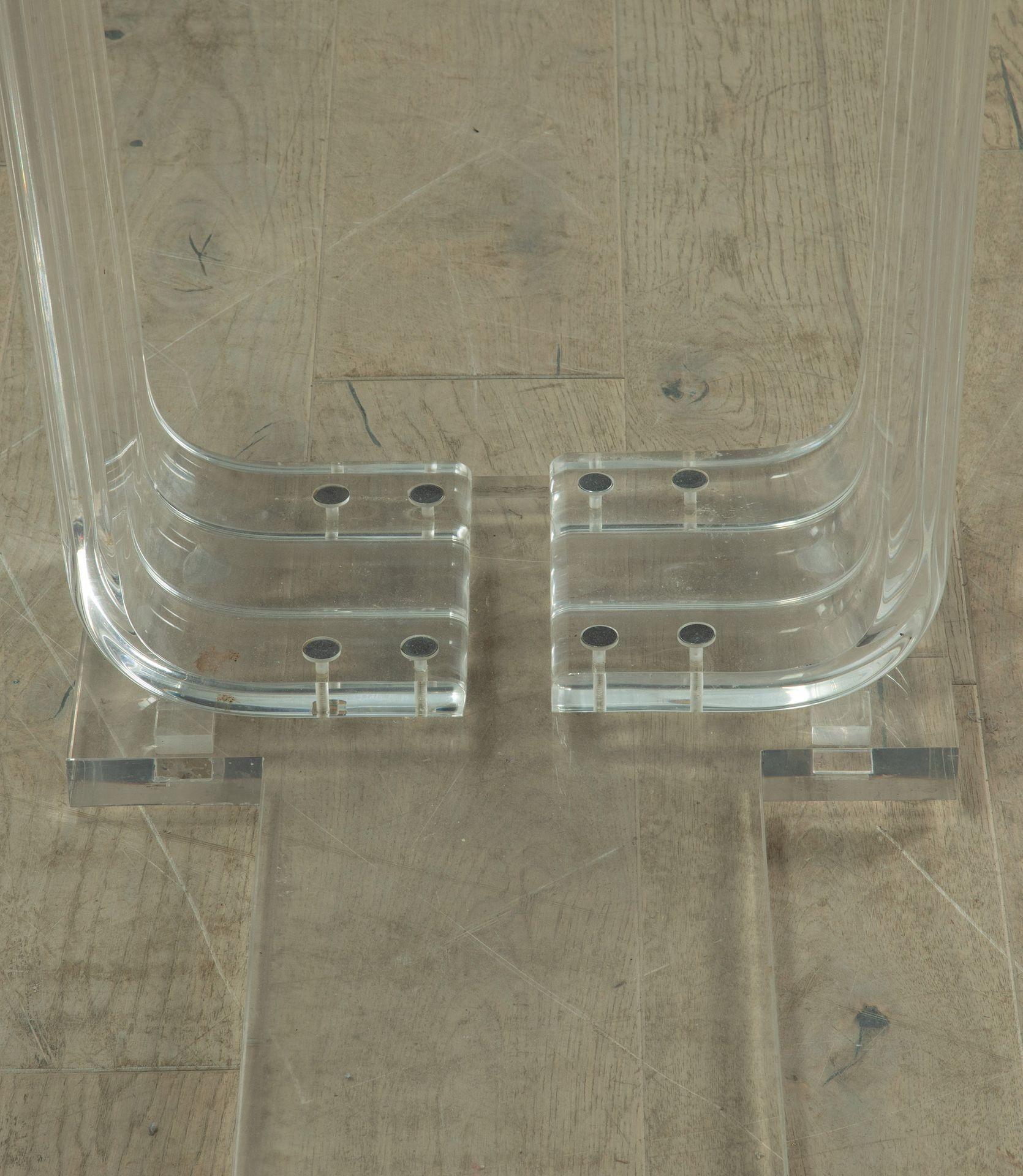Grande table à manger du milieu du siècle dernier en verre et plexiglas en vente 4