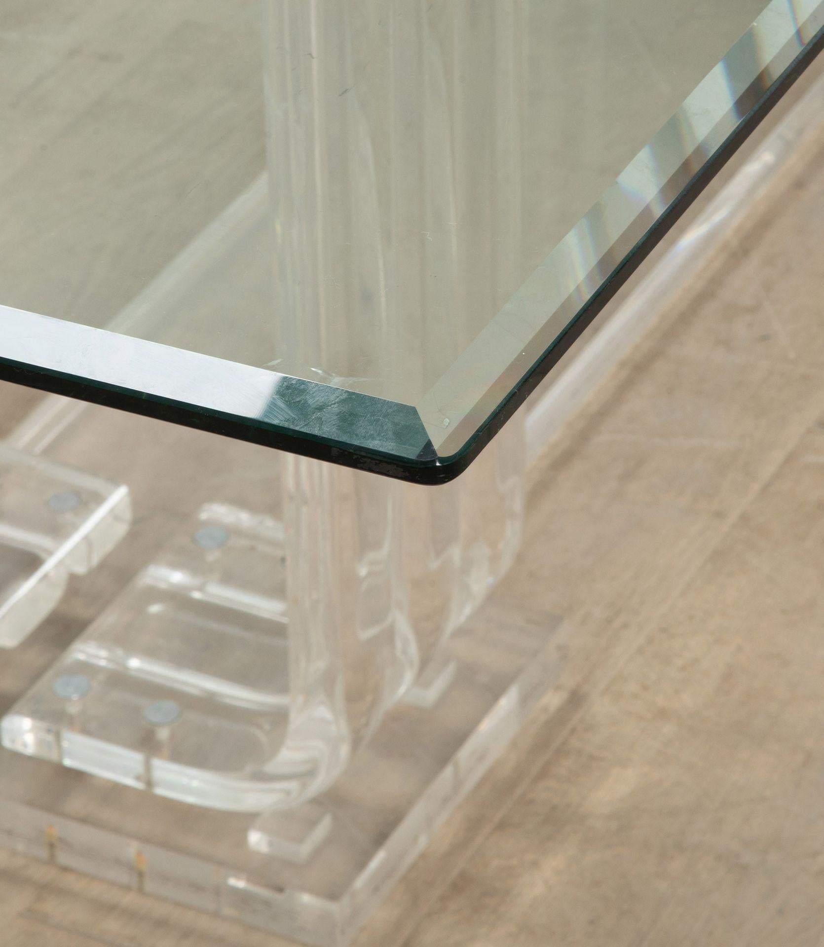 Grande table à manger du milieu du siècle dernier en verre et plexiglas en vente 2