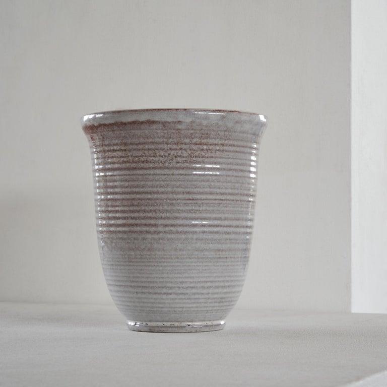 Large Mid Century Grey and Red Glazed Dutch Pottery Vase In Good Condition For Sale In Meer, VAN
