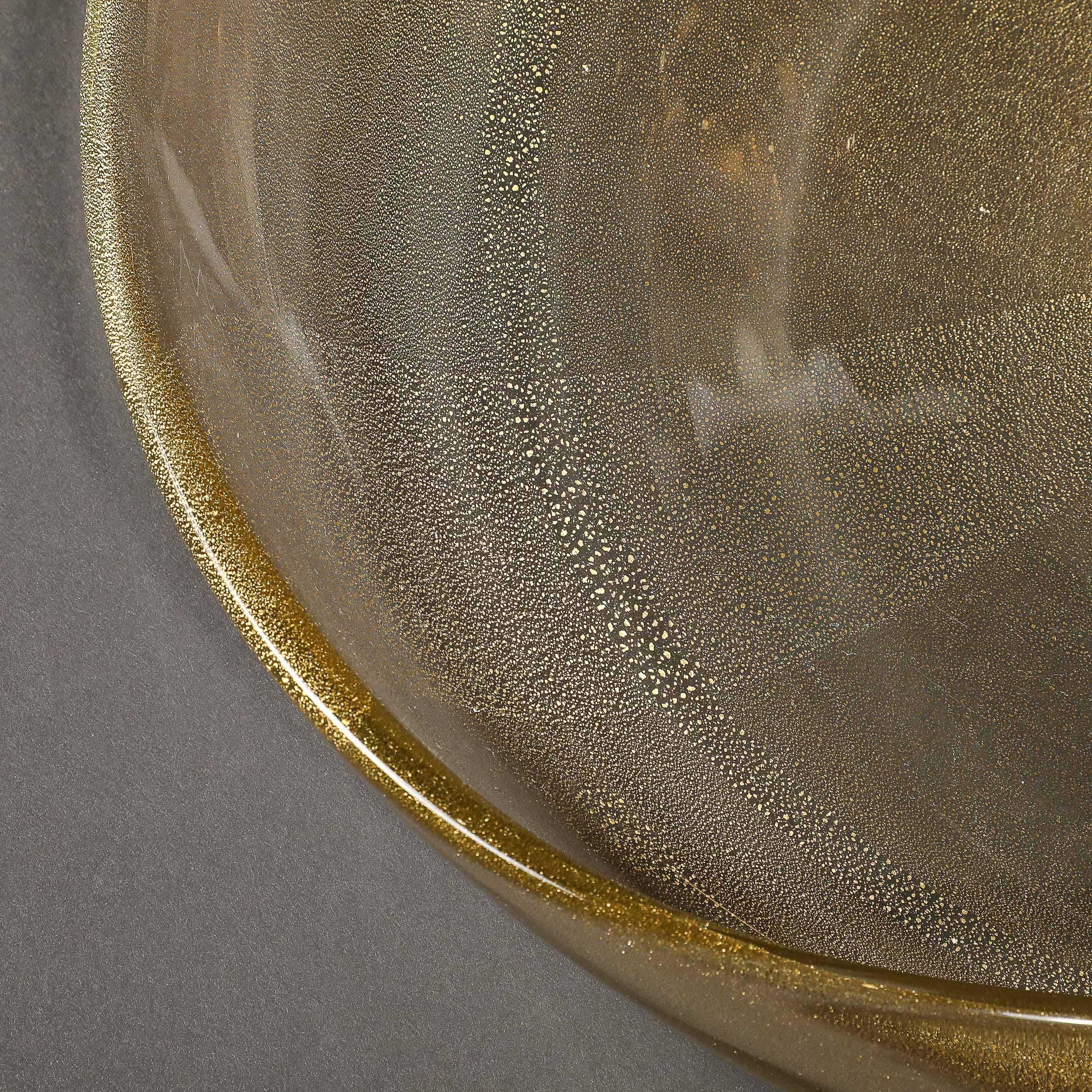 Large Mid-Century Hand-Blown Murano Glass Bowl W/24 Karat Gold Fleck Detailing For Sale 9