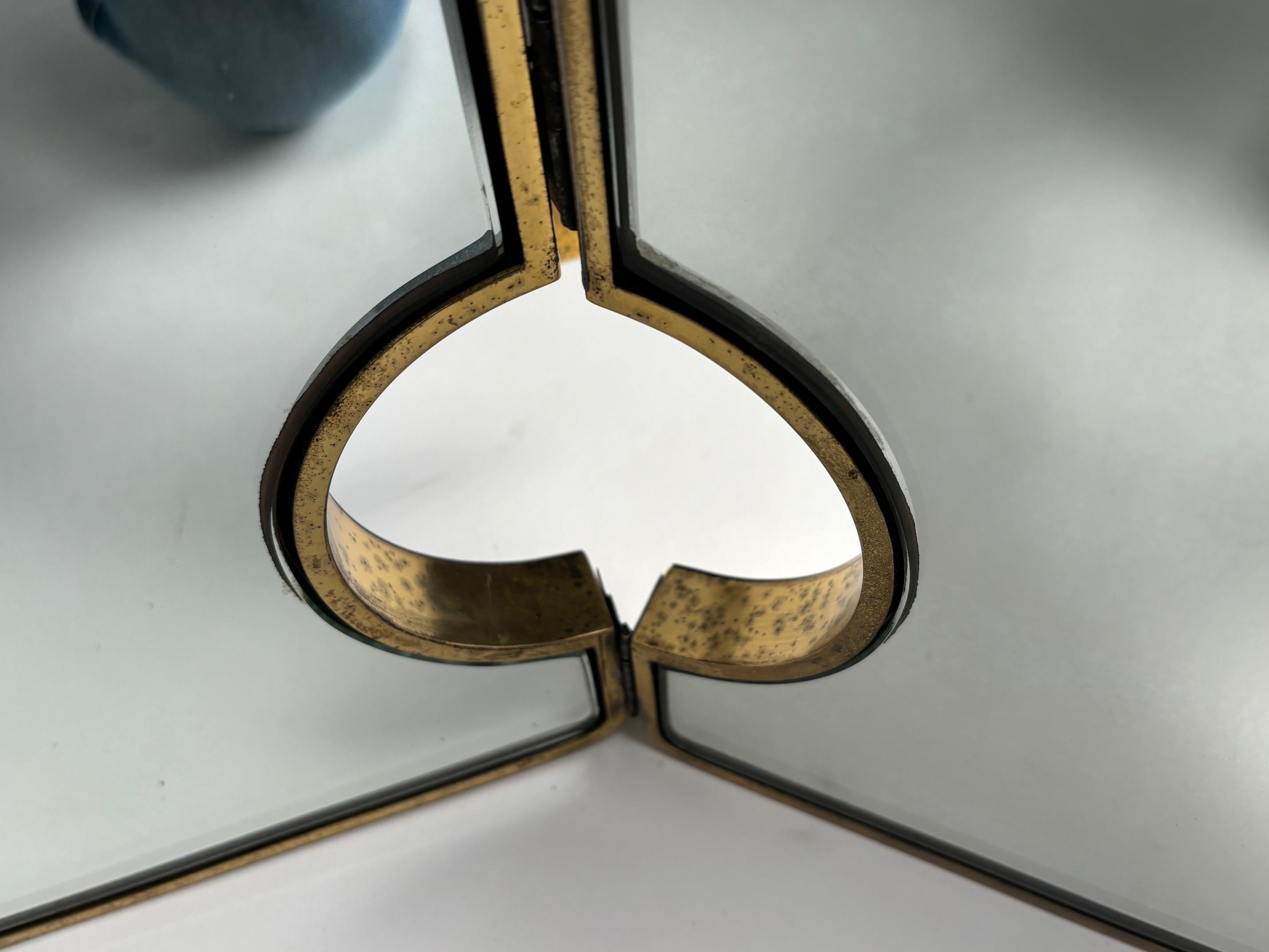 Grand miroir triple en laiton italien du milieu du siècle, années 1950 Bon état - En vente à Argelato, BO