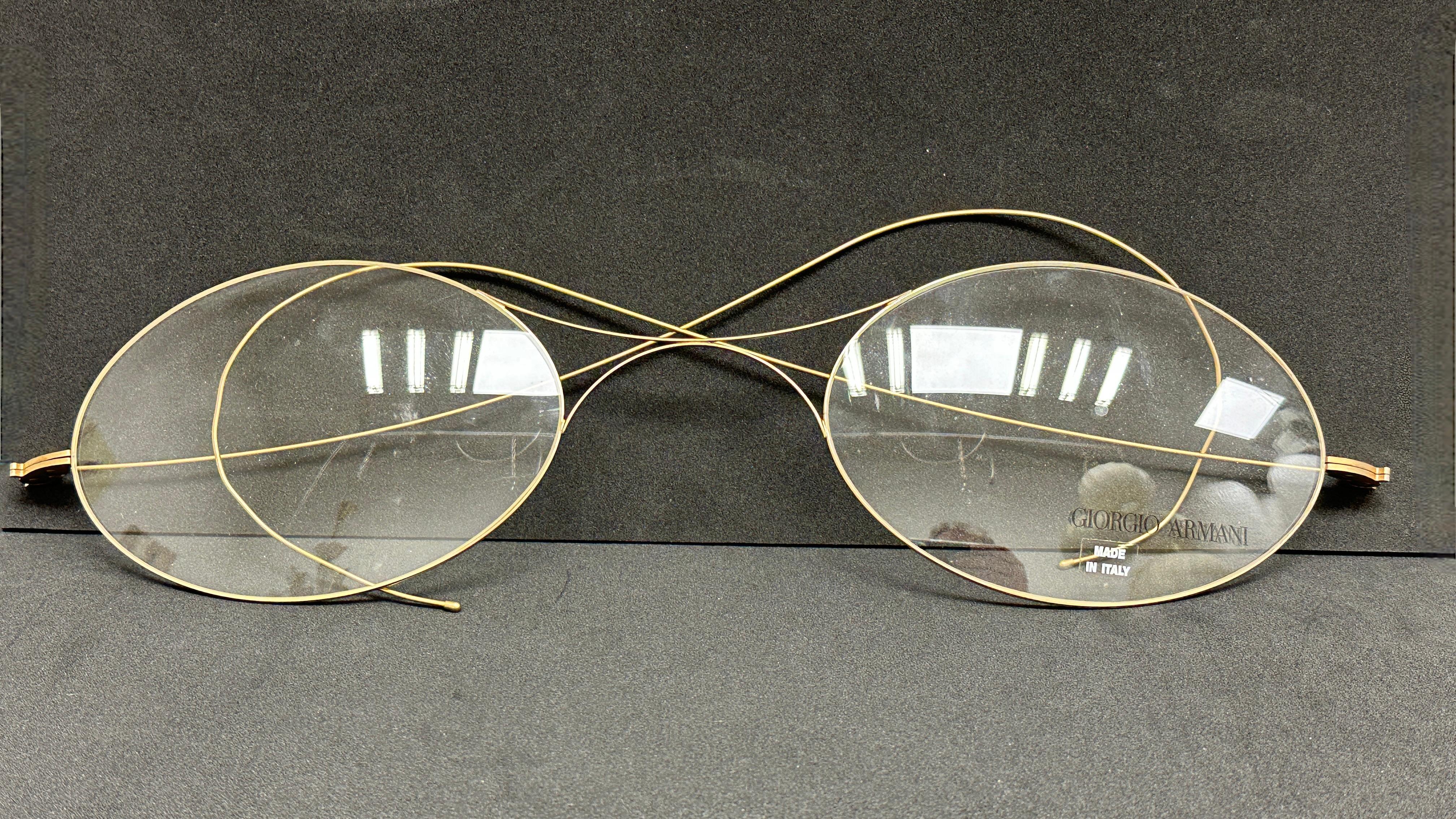 Large Mid-Century Italian Giorgio Armani Eye Glasses Factice Shop Display Piece In Good Condition For Sale In Nuernberg, DE
