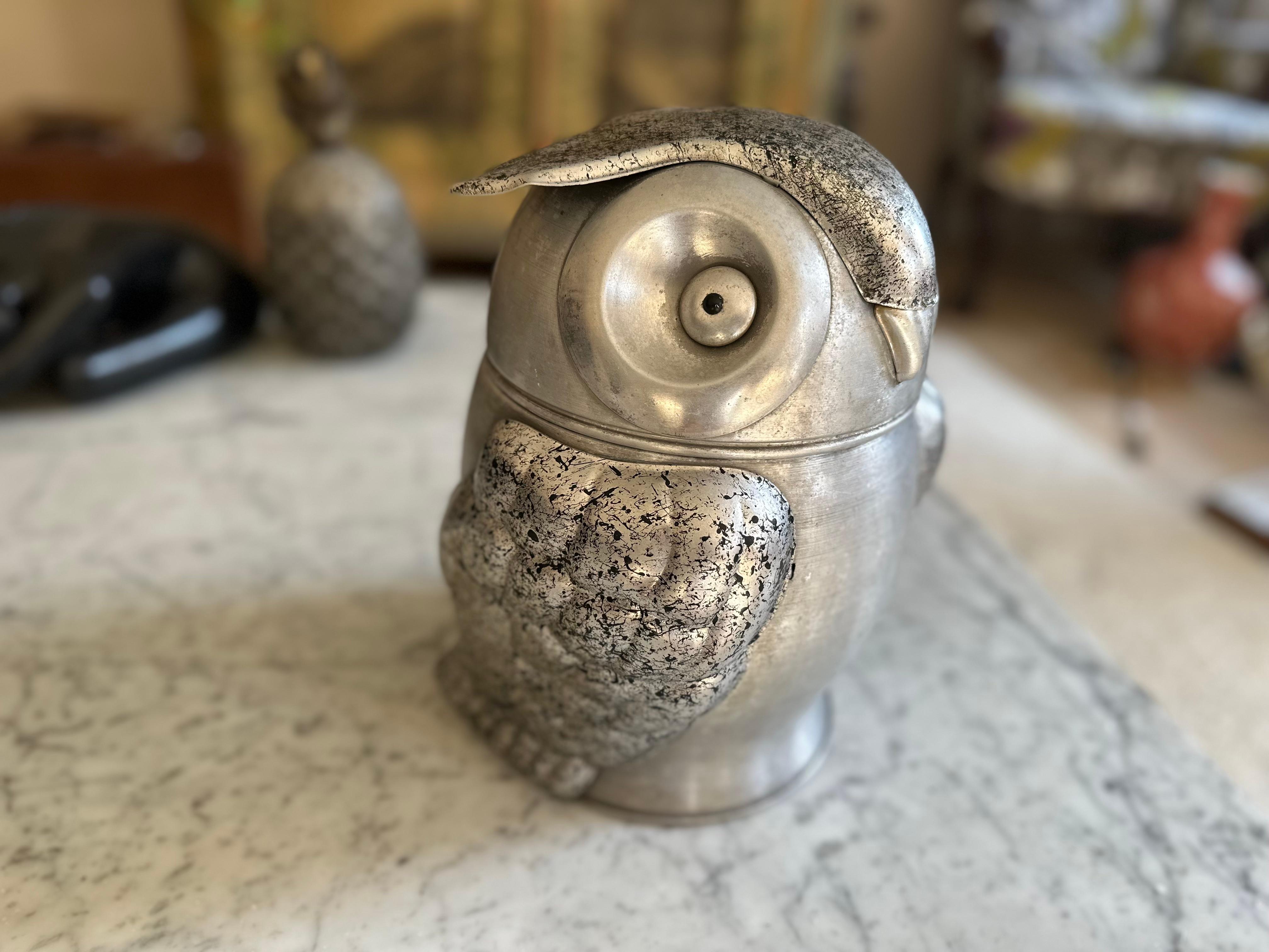 Large Mid-Century Italian Owl Ice Bucket – Brutalist Design For Sale 10