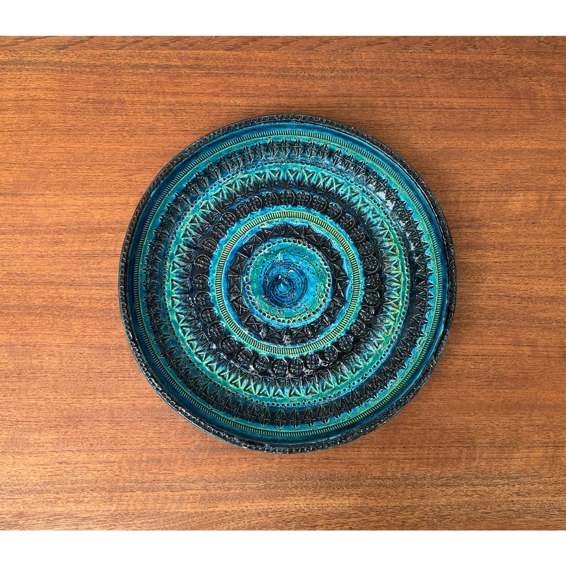 Large Rimini Blu bowl. Very rare in this size with a diameter of 35.5 cm. Have official proof of authenticity such as vintage catalogs, designer records, or other literature sources.

Additional information:
Materials: Ceramic
Style: Mid-Century