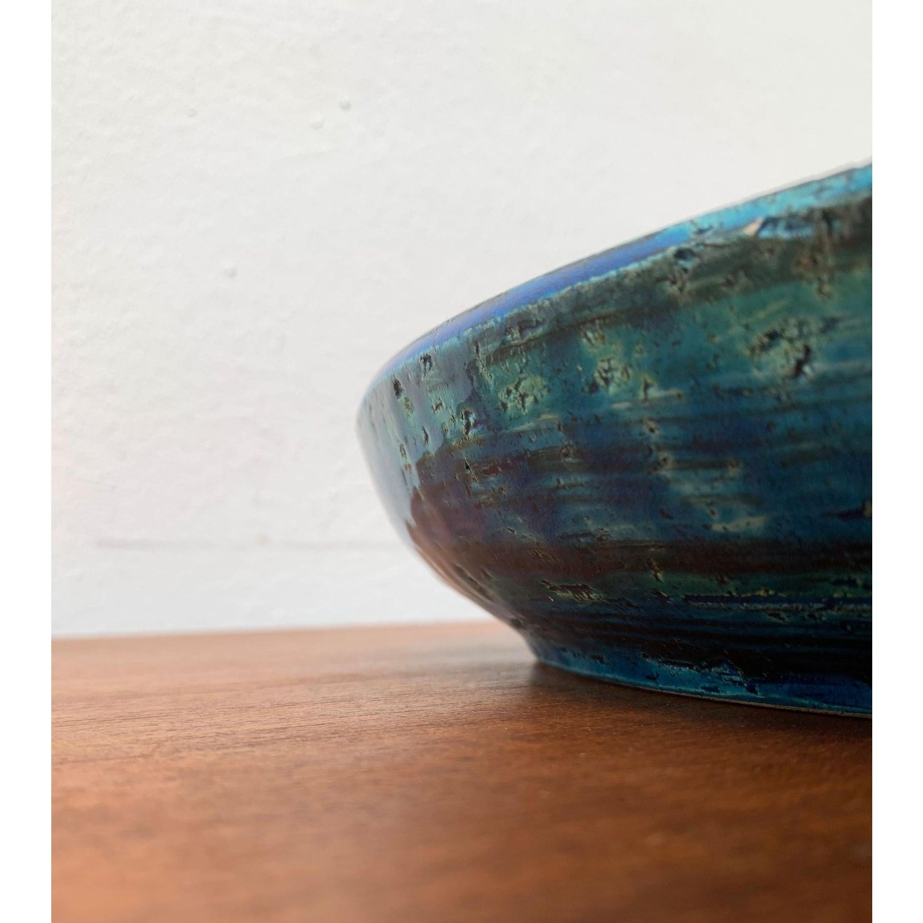 Large Mid-Century Italian Rimini Blu Pottery Bowl by Aldo Londi for Bitossi For Sale 3