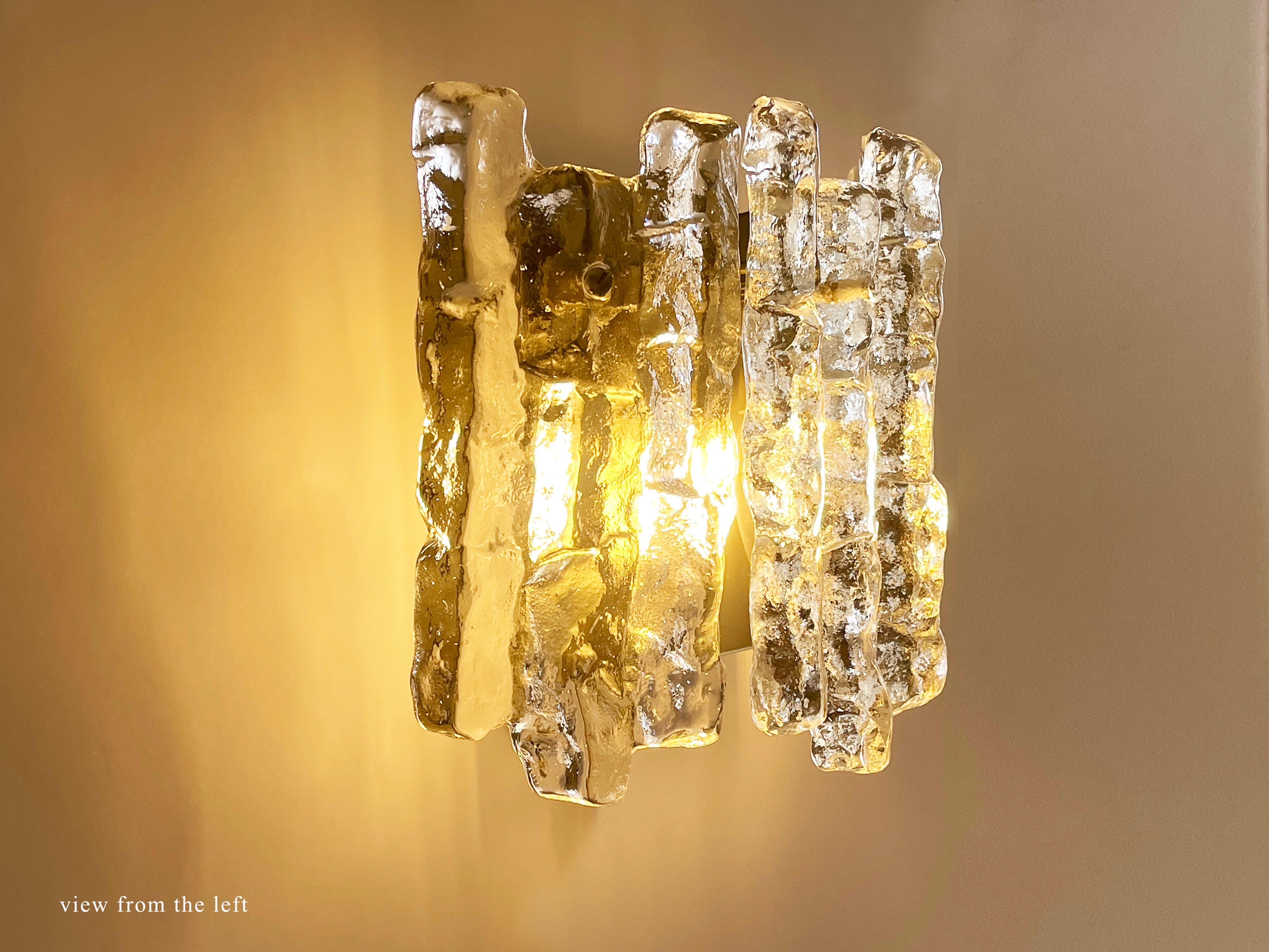 Gran Lámpara de Pared Kalmar de Mediados de Siglo Iciclo de Cristal de Murano 1970, Viena Moderno de mediados de siglo en venta