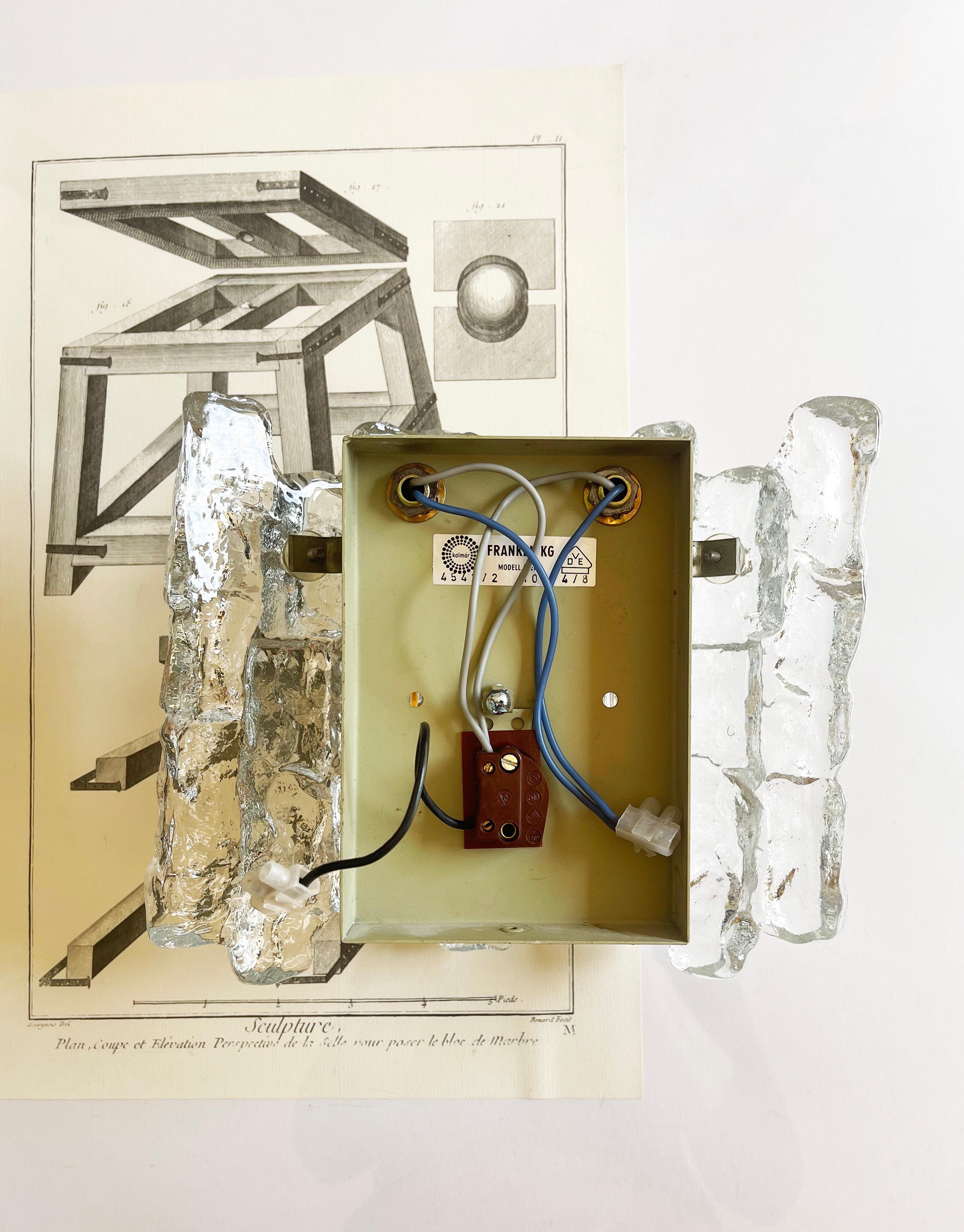 Gran Lámpara de Pared Kalmar de Mediados de Siglo Iciclo de Cristal de Murano 1970, Viena siglo XX en venta