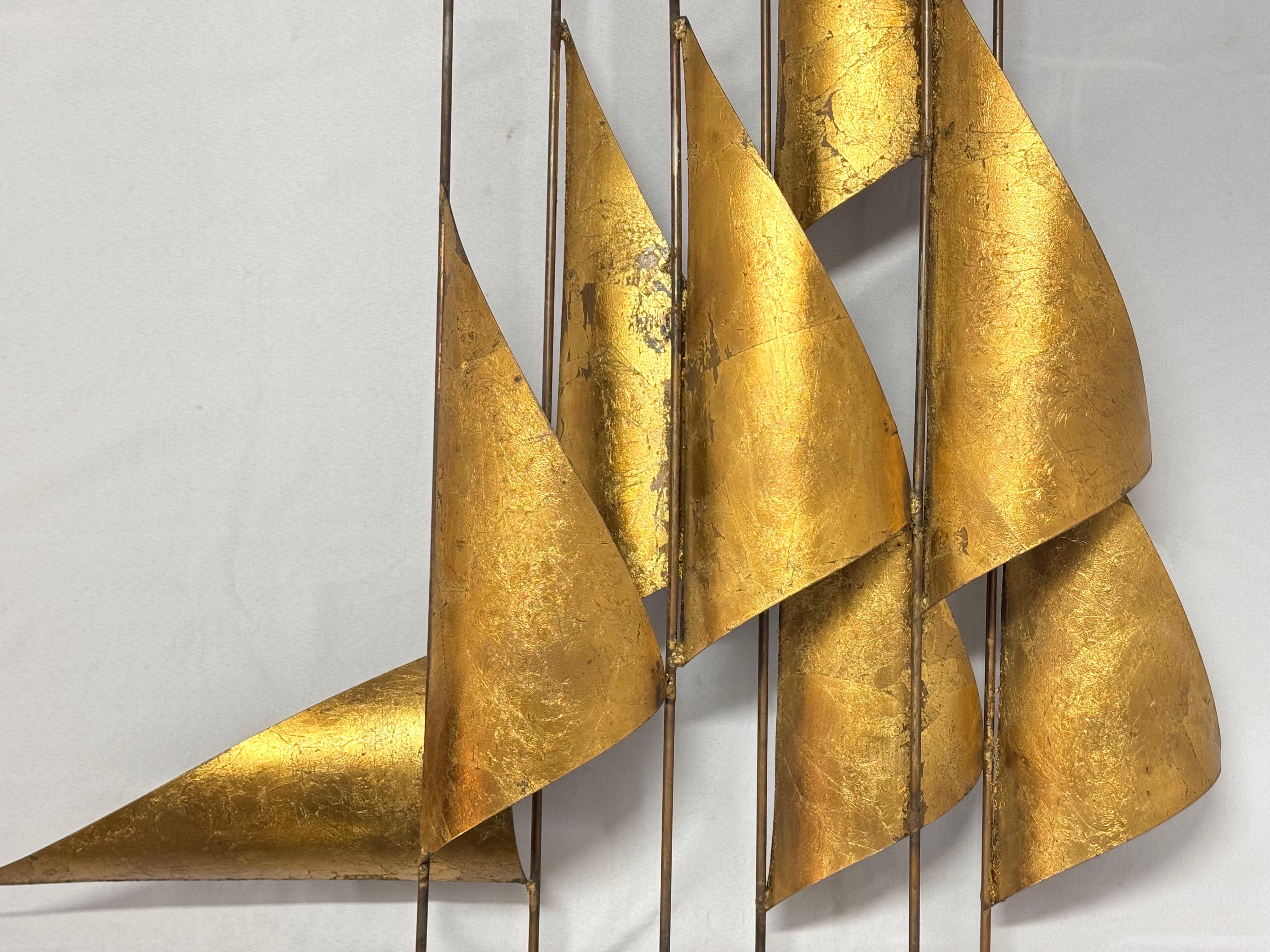 Gran escultura de metal de mediados de siglo de un velero en venta 3