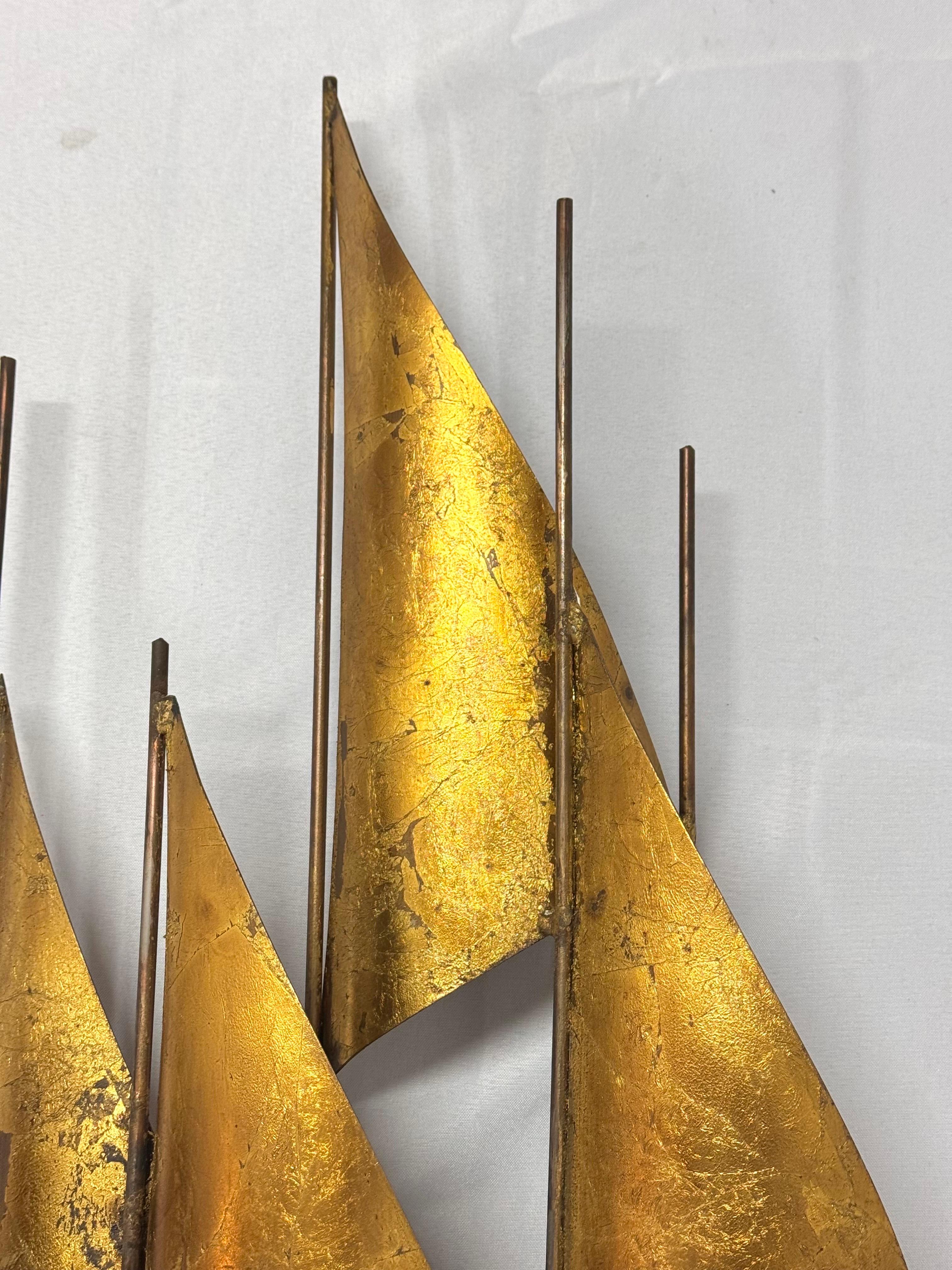 Gran escultura de metal de mediados de siglo de un velero en venta 4