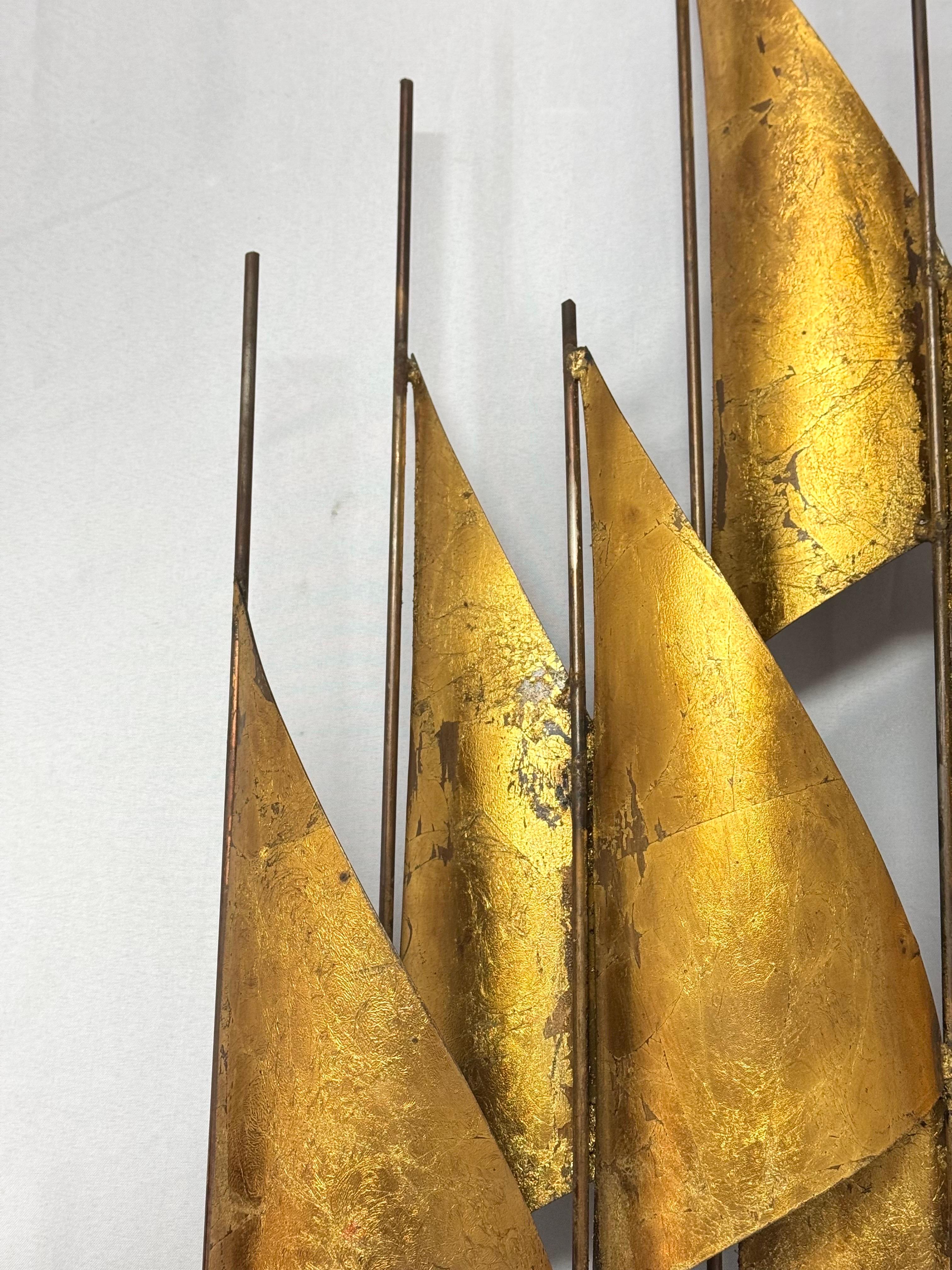 Gran escultura de metal de mediados de siglo de un velero en venta 6