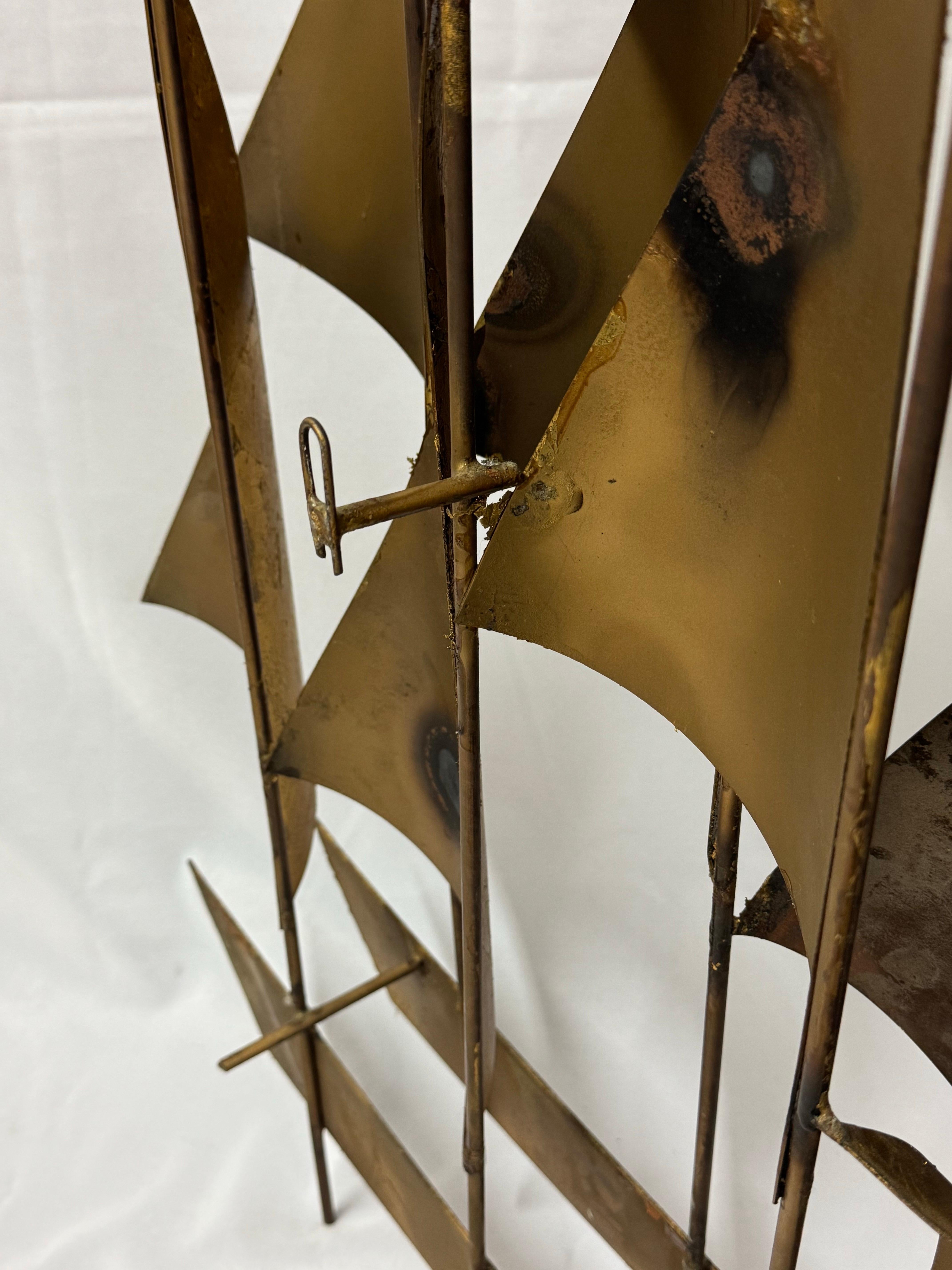 Gran escultura de metal de mediados de siglo de un velero en venta 13