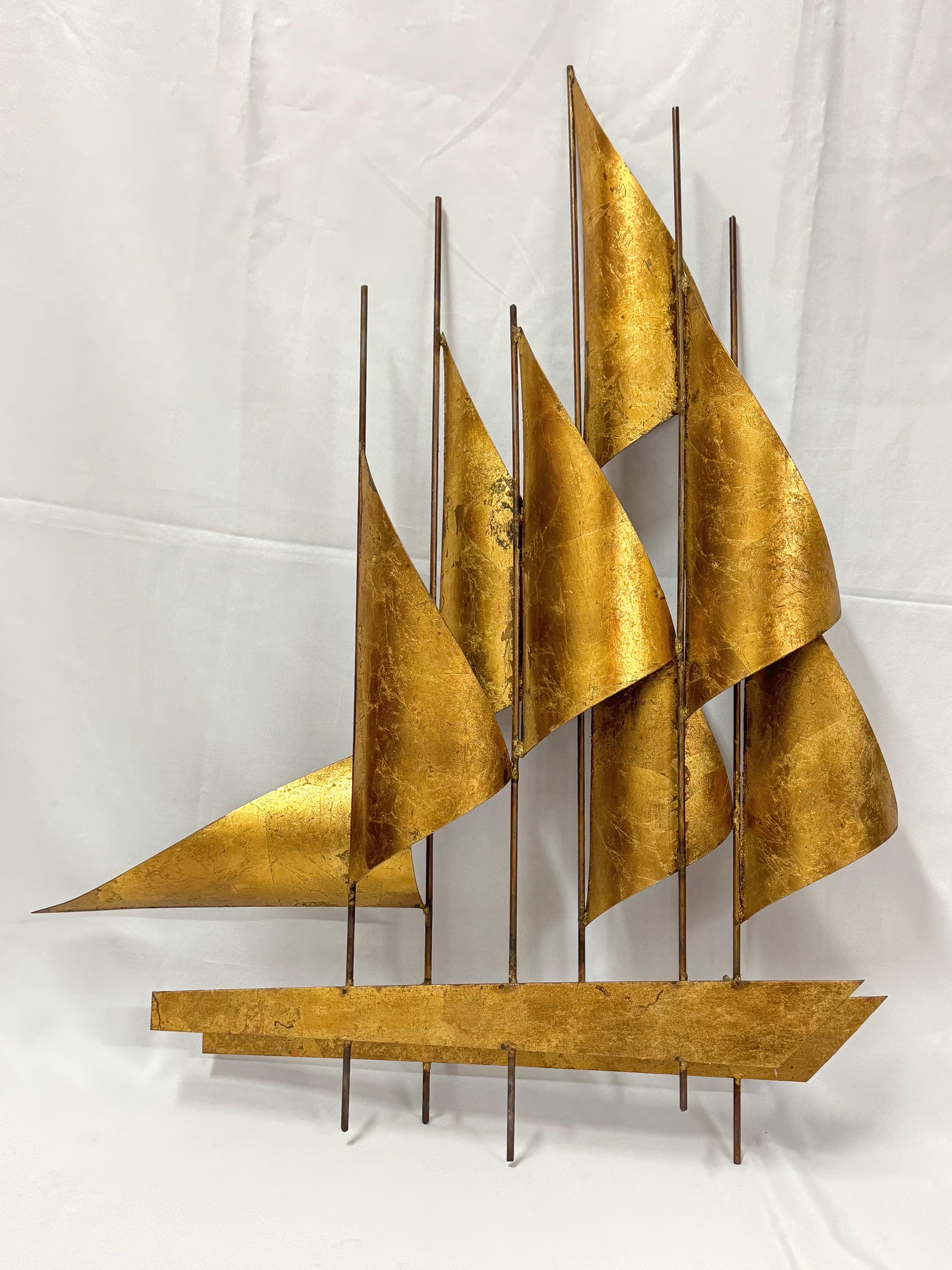 Gran escultura de metal de mediados de siglo de un velero en Bueno estado para la venta en Redding, CT
