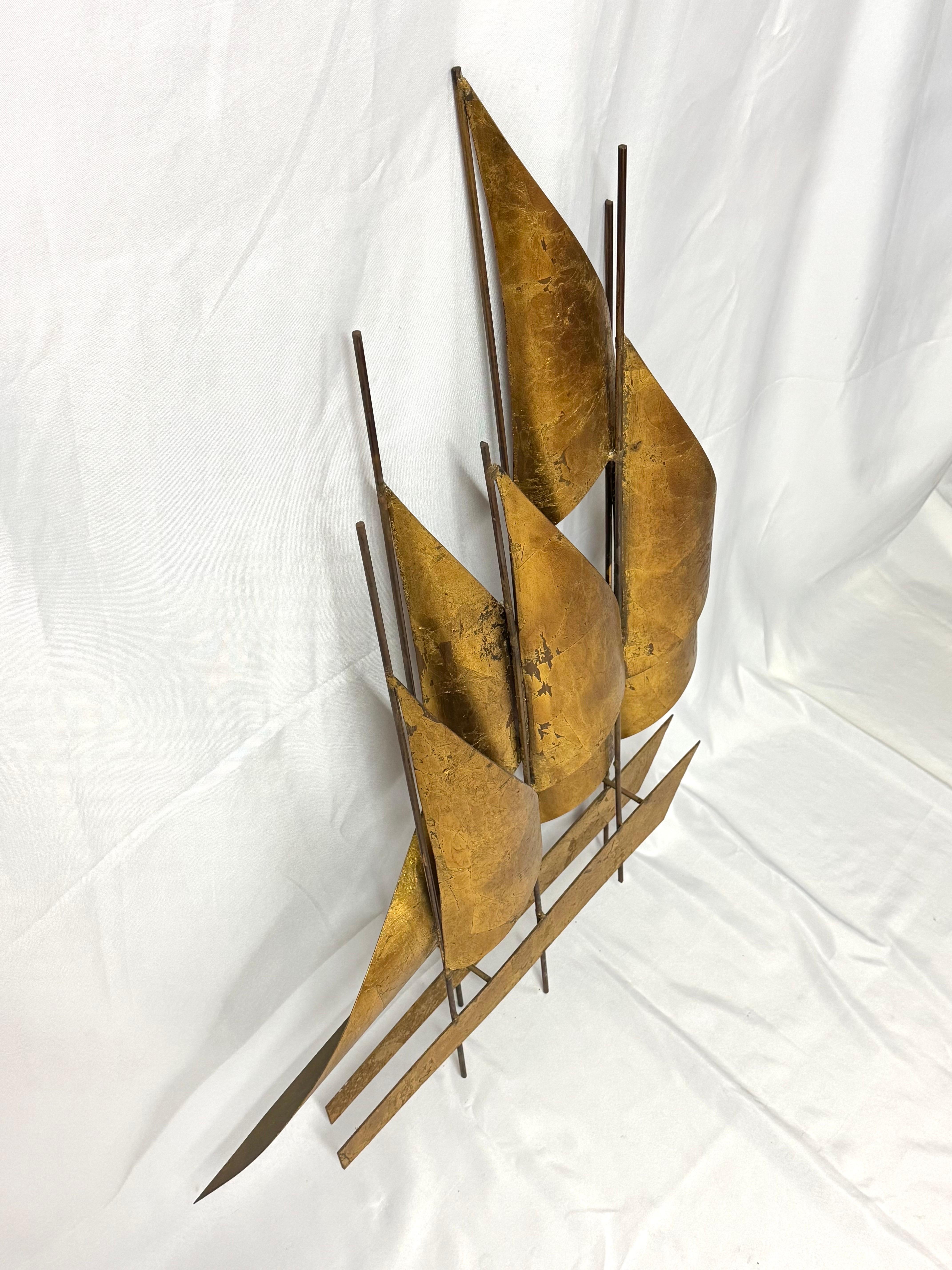 Gran escultura de metal de mediados de siglo de un velero en venta 1