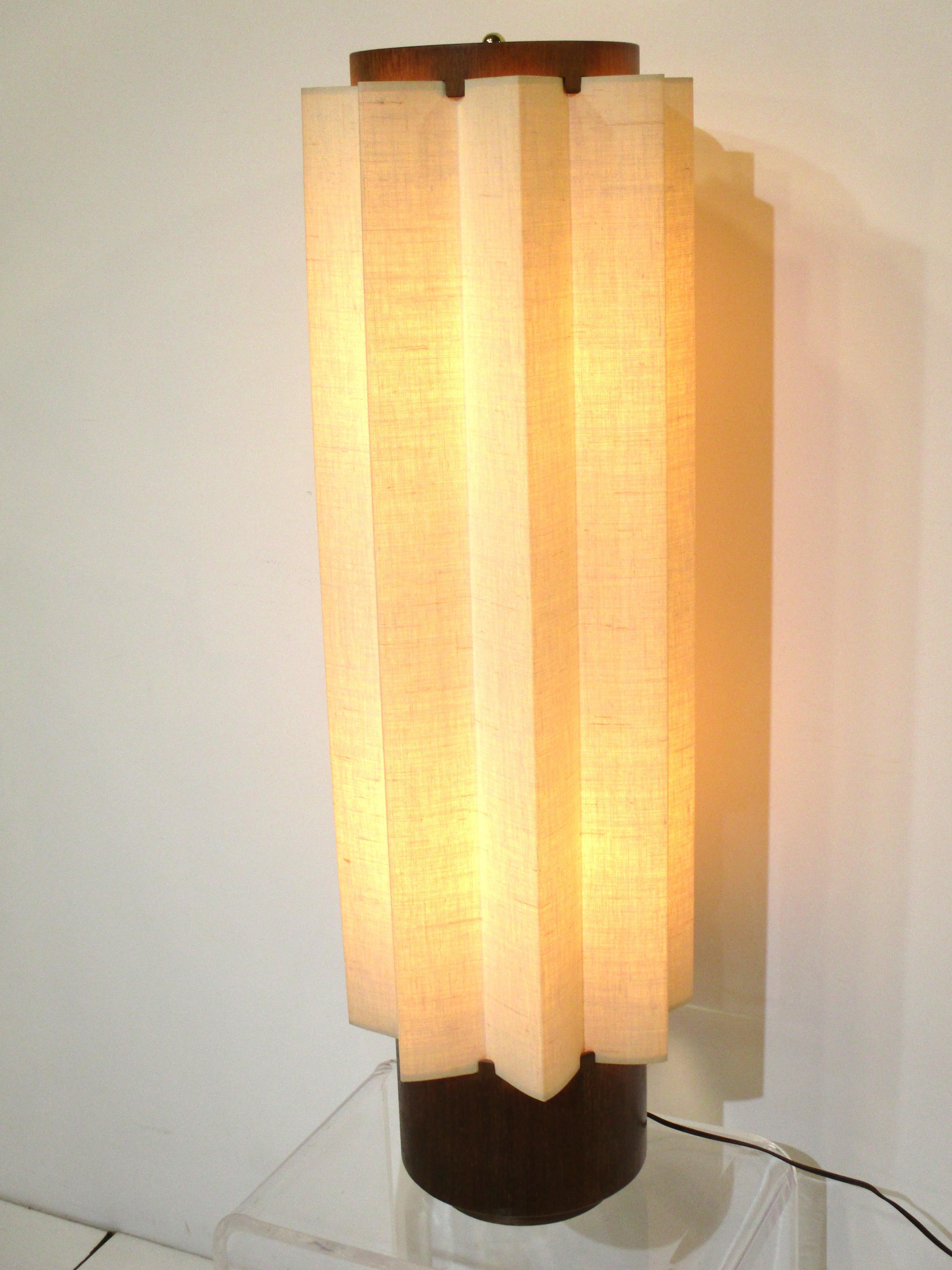 Large Mid Century Modeline / Keal / Pearsall Styled Table Lamp 3