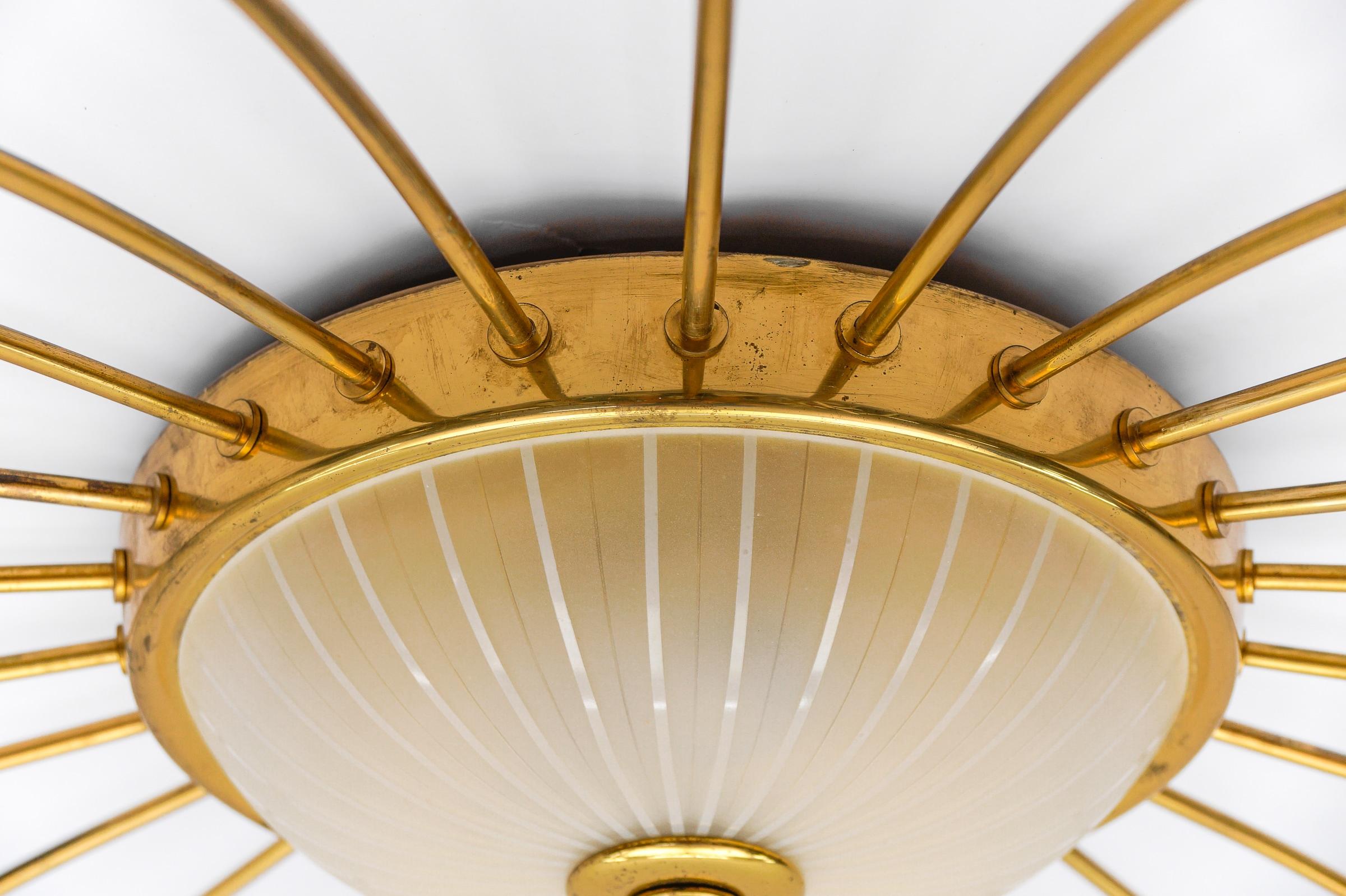 Grande lampe Sputnik Modern à 12 bras en laiton et verre, Allemagne, années 1950 en vente 7