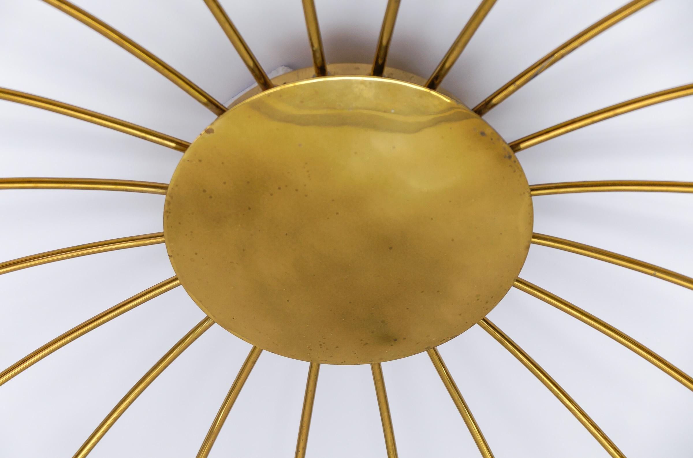 Grande lampada Sputnik Modern a 20 bracci in ottone, Germania, anni '50 in vendita 1