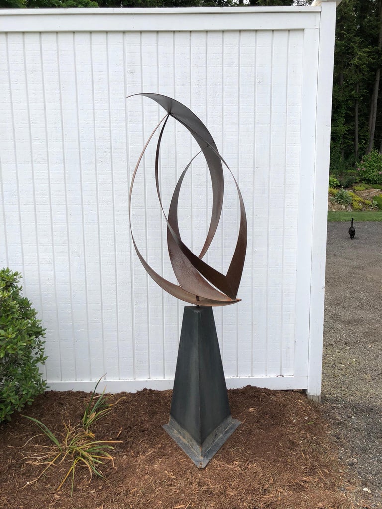 Large Mid-Century Modern Abstract Garden Sculpture For Sale at 1stdibs