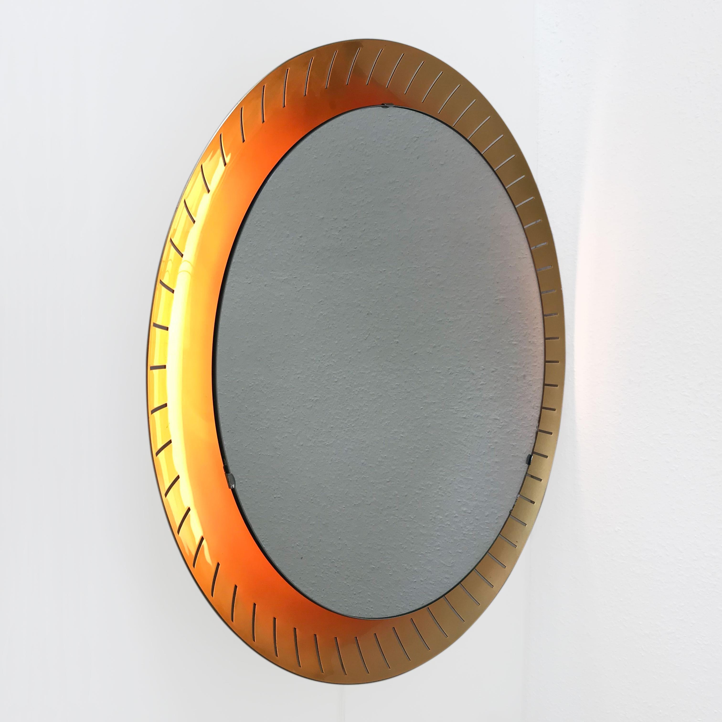 Large Mid-Century Modern Backlit Wall Mirror by Hillebrand, 1950s, Germany In Good Condition For Sale In Munich, DE
