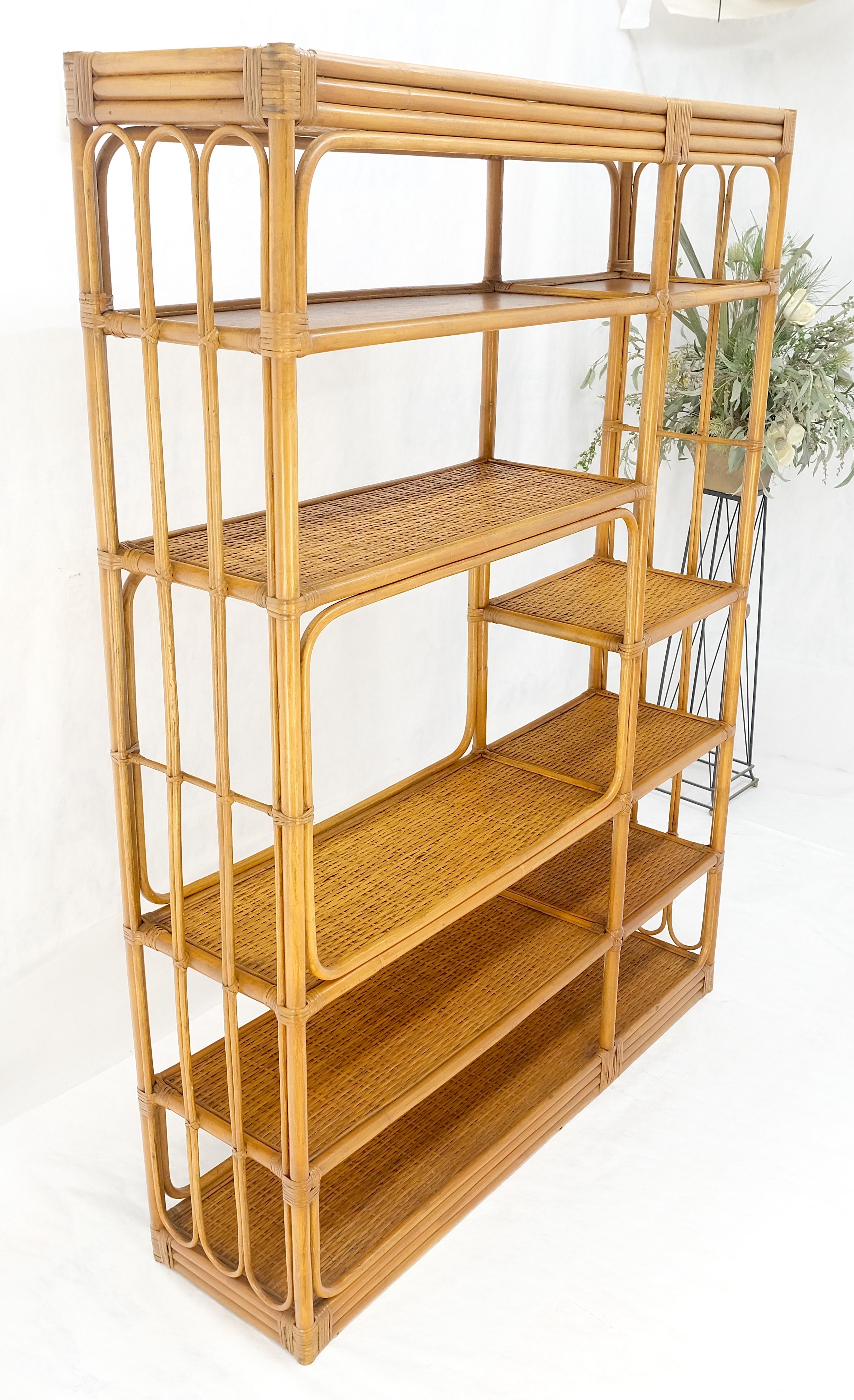 Grande scaffale di bambù del Mid Century Modern Etagere Bookcase Wall Unit MINT in vendita 2