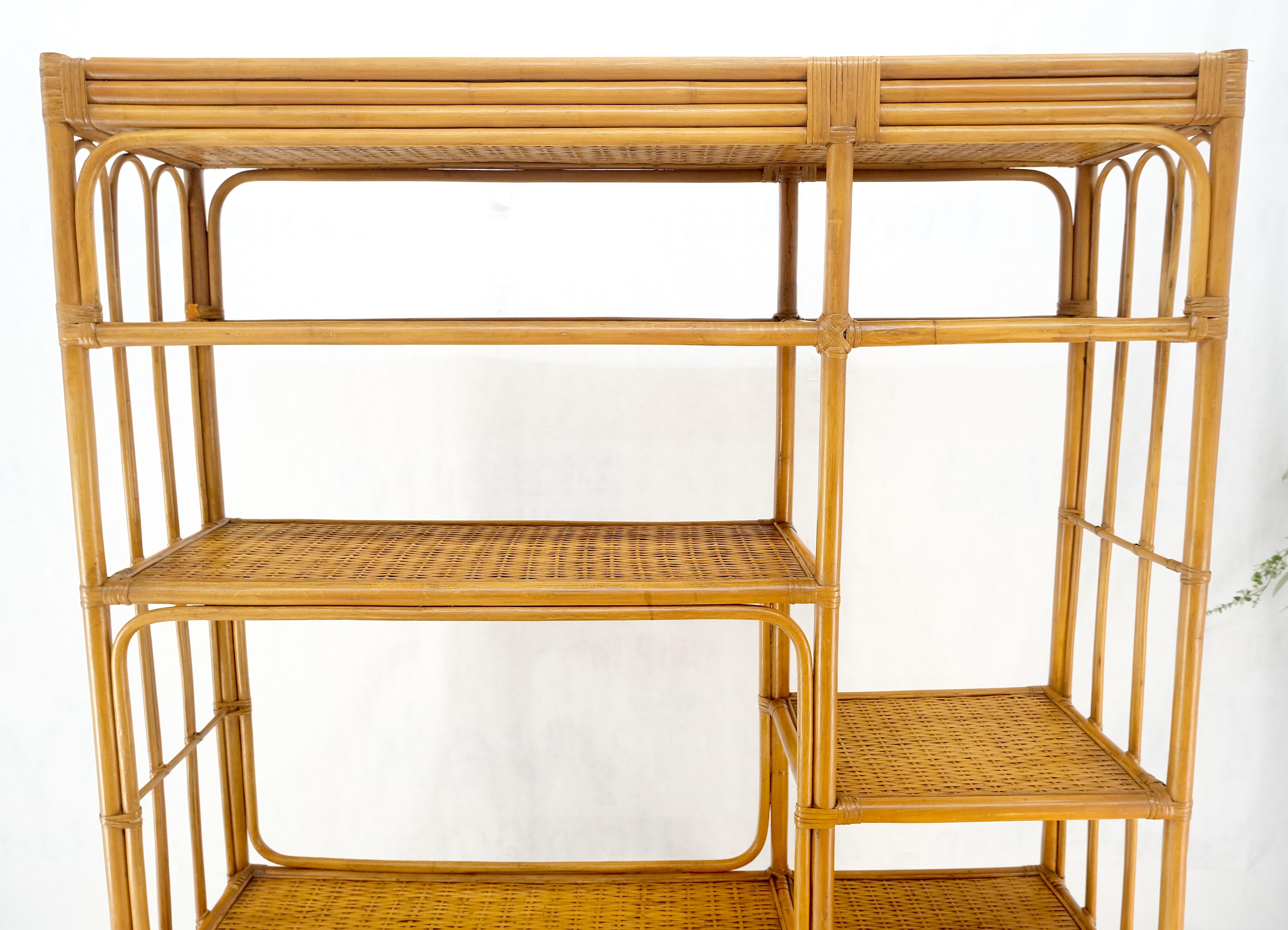 Canna Grande scaffale di bambù del Mid Century Modern Etagere Bookcase Wall Unit MINT in vendita