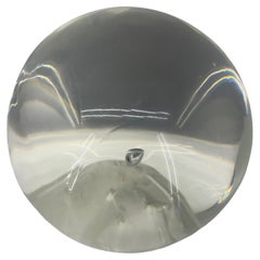 Gran Escultura Esfera de Lucite Macizo de Tamaño Baskeball Moderno de Mediados de Siglo
