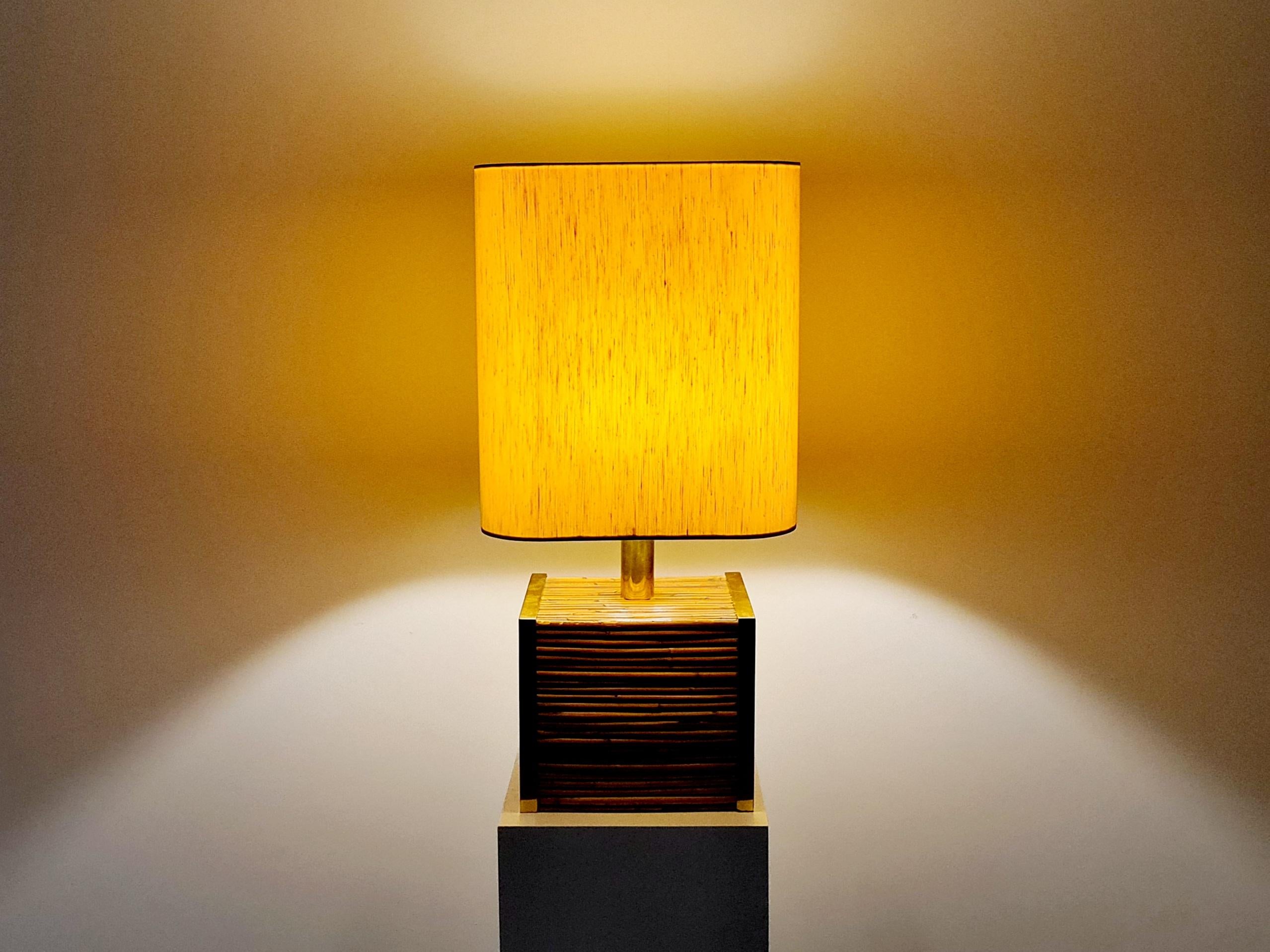 Large Mid-Century Modern Brass and Bamboo Table Lamp 3