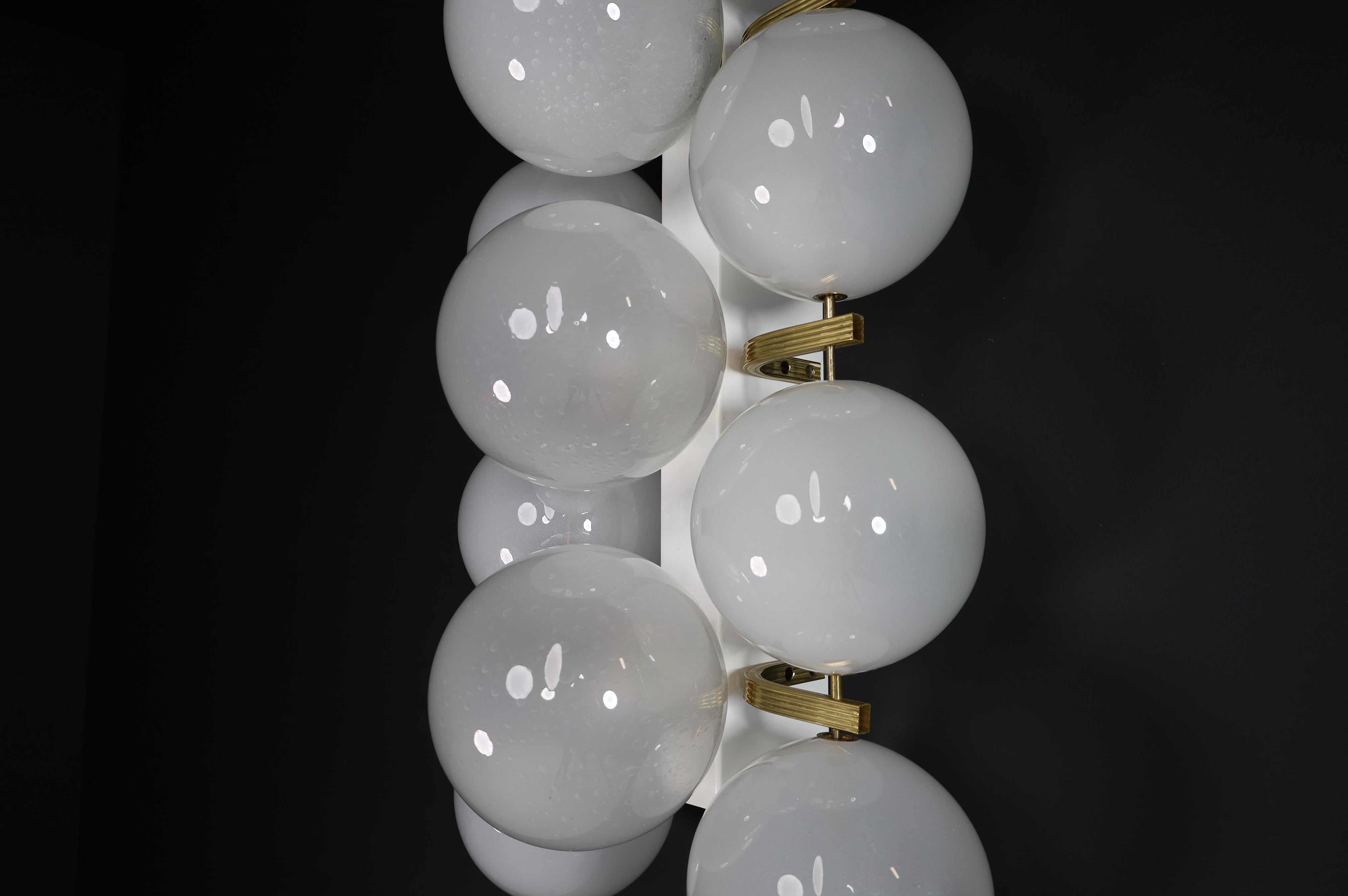 Mid-20th Century Large Mid-Century Modern Brass and Frosted Glass Wall Chandeliers, Italy 1960s For Sale