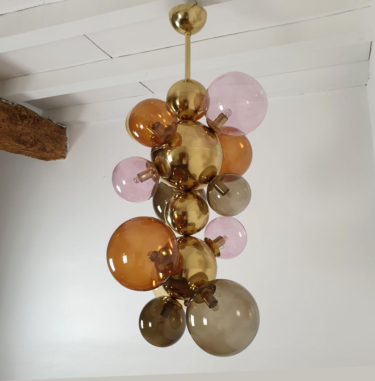 Italian Large brass and glass chandelier Italy For Sale