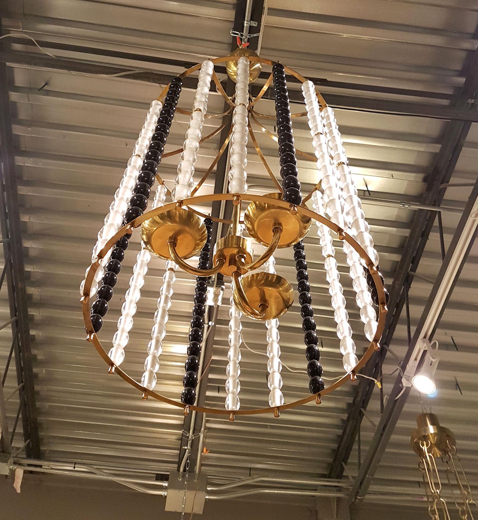 Large Mid-Century Modern Brass Chandeliers with Murano Glass Barbini Style, Pair In Excellent Condition In Dallas, TX