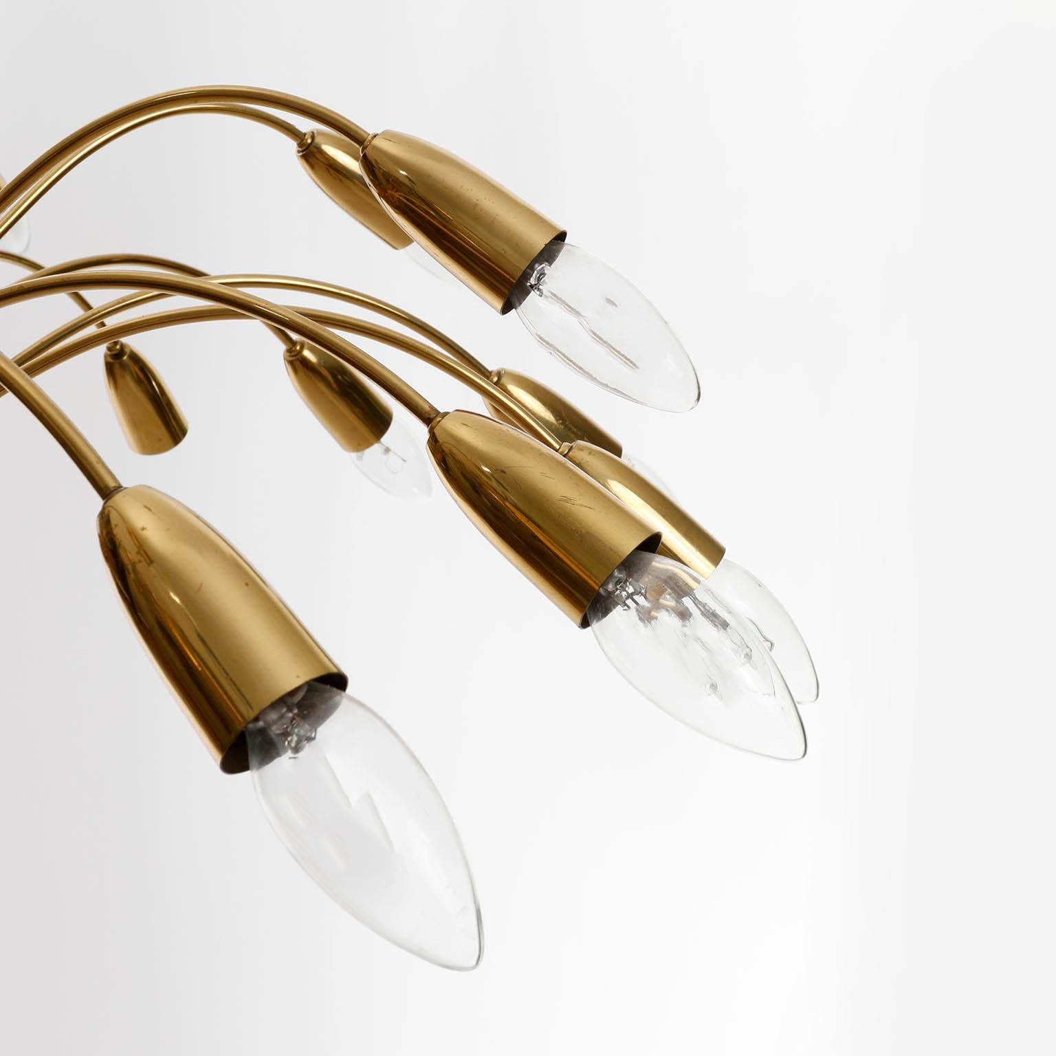 Large Mid-Century Modern Brass Sputnik Spider Chandelier Pendant Light, 1960s For Sale 1