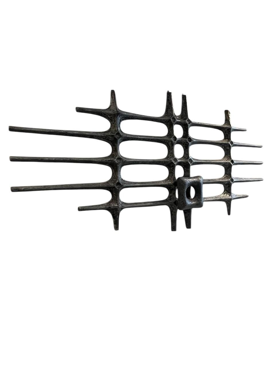Große brutalistische Aluminiumskulptur aus der Mitte des Jahrhunderts (Moderne der Mitte des Jahrhunderts) im Angebot