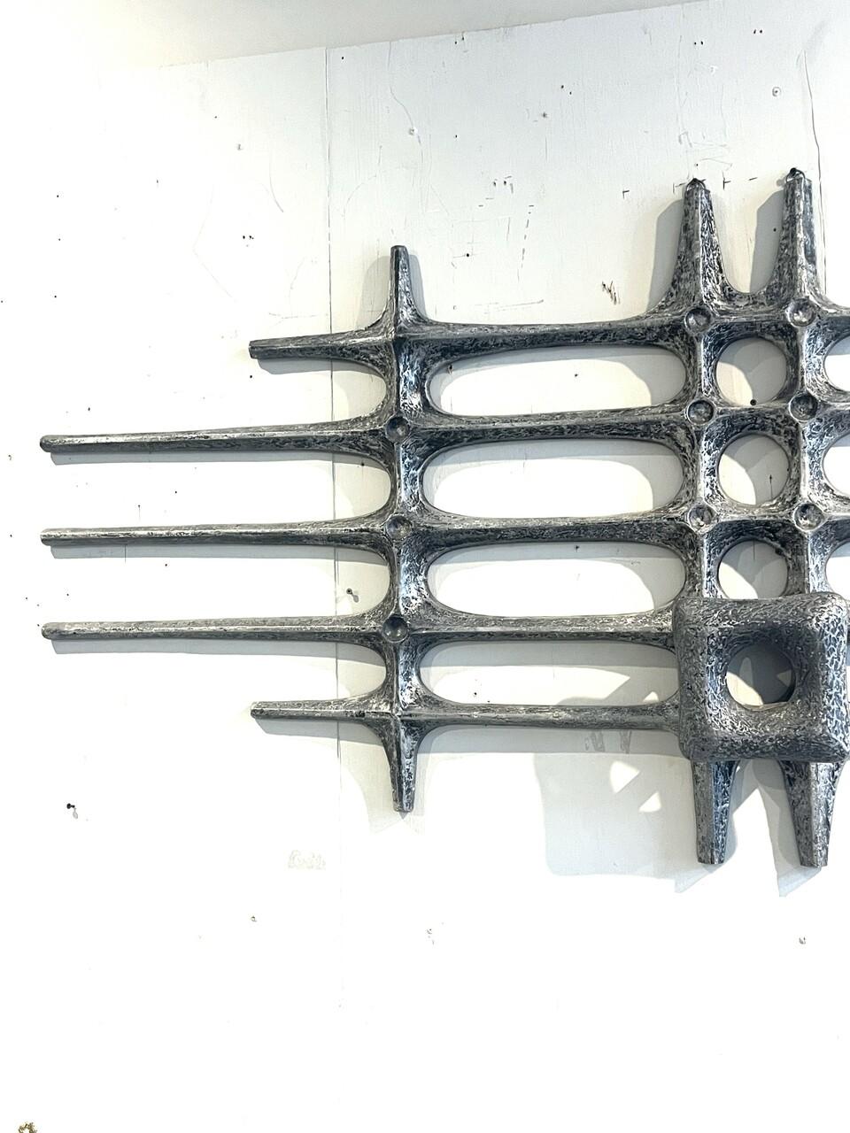 Große brutalistische Aluminiumskulptur aus der Mitte des Jahrhunderts im Angebot 1