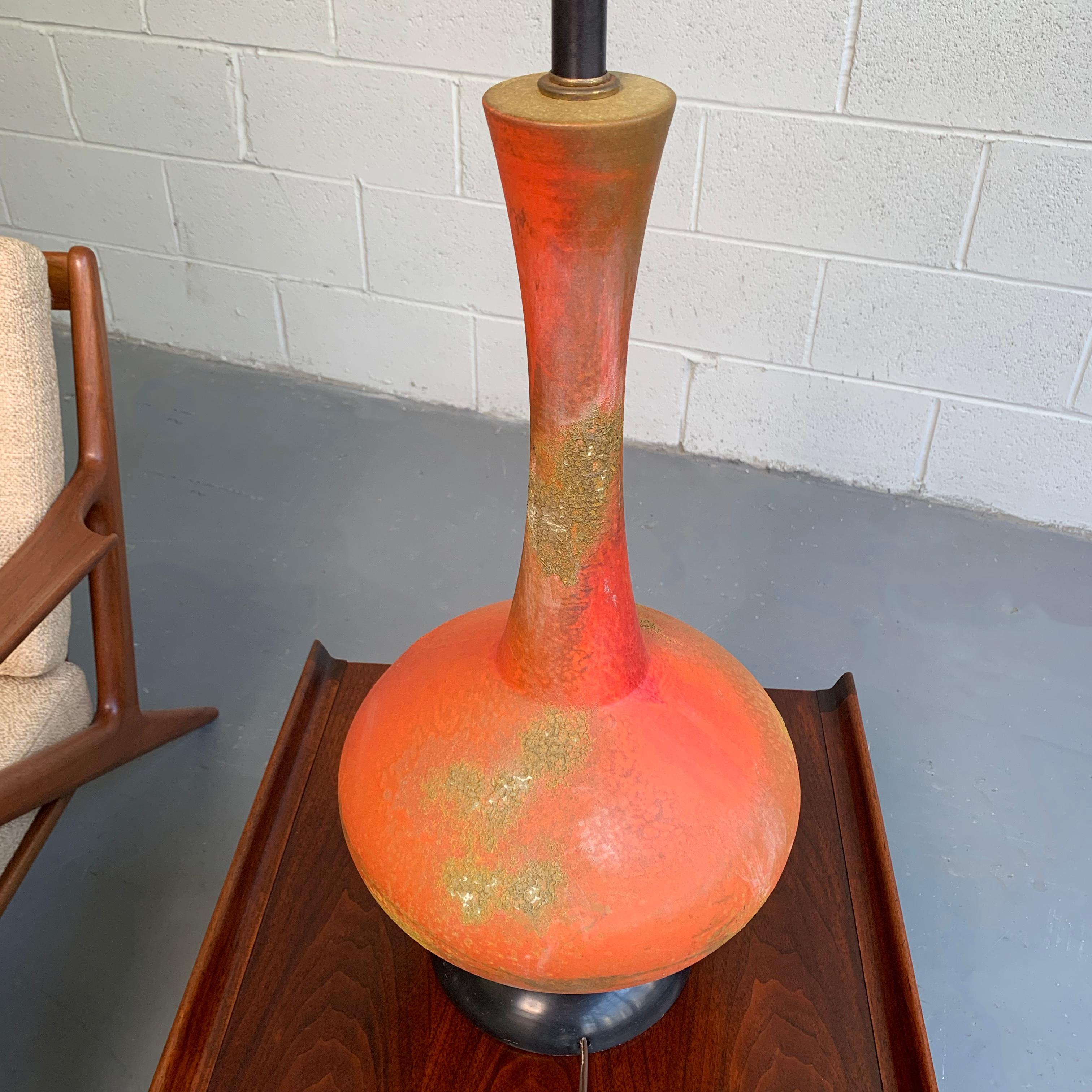 20th Century Large Mid-Century Modern Brutalist Art Pottery Table Lamp
